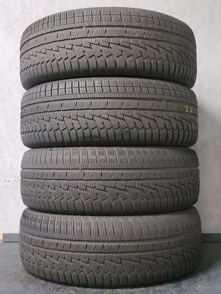 Шини б\у 235/60 R17