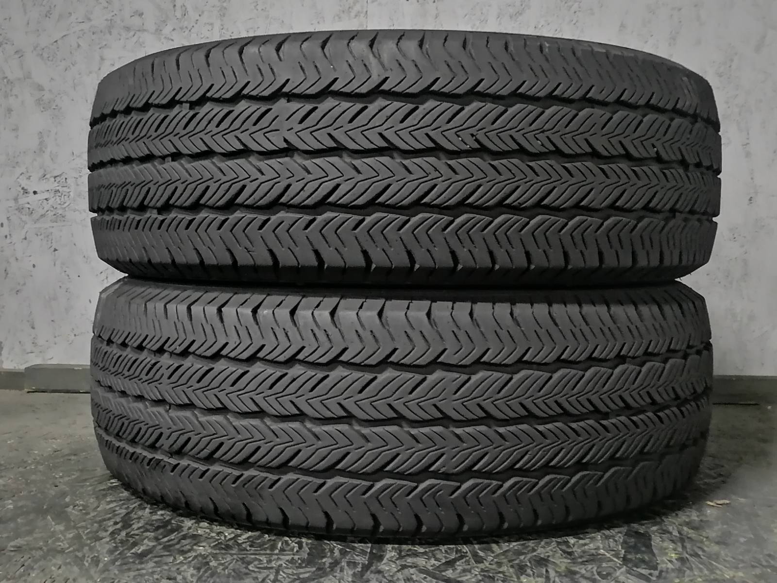 Шини б\у 235/65 R16C