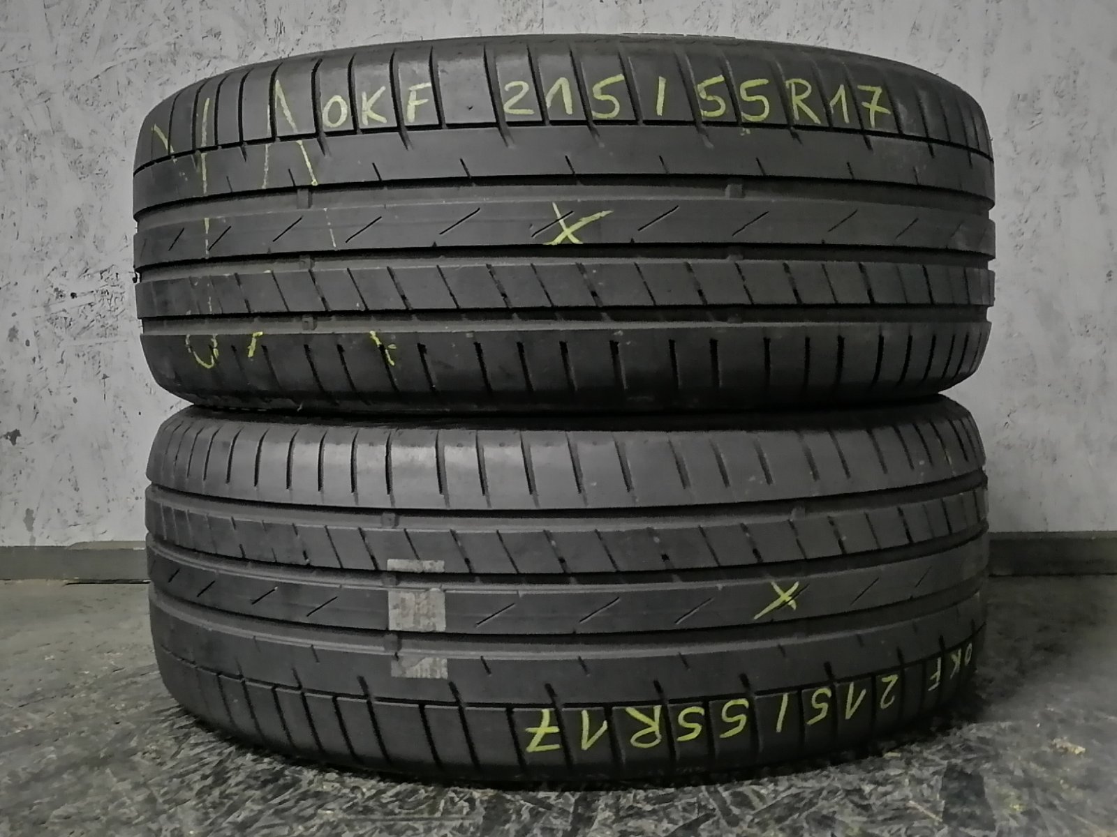 Шини б\у 215/55 R17