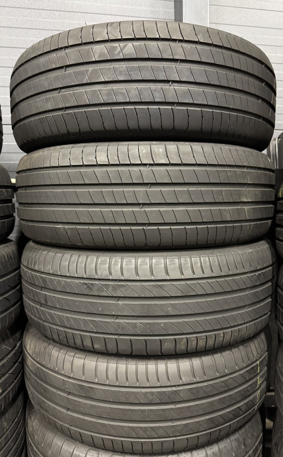 Шини б\у 205/60 R16