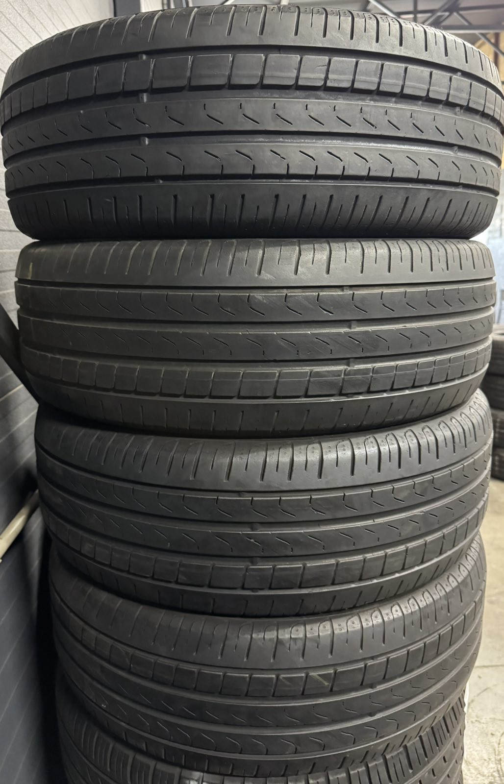 Шини б\у 205/60 R16