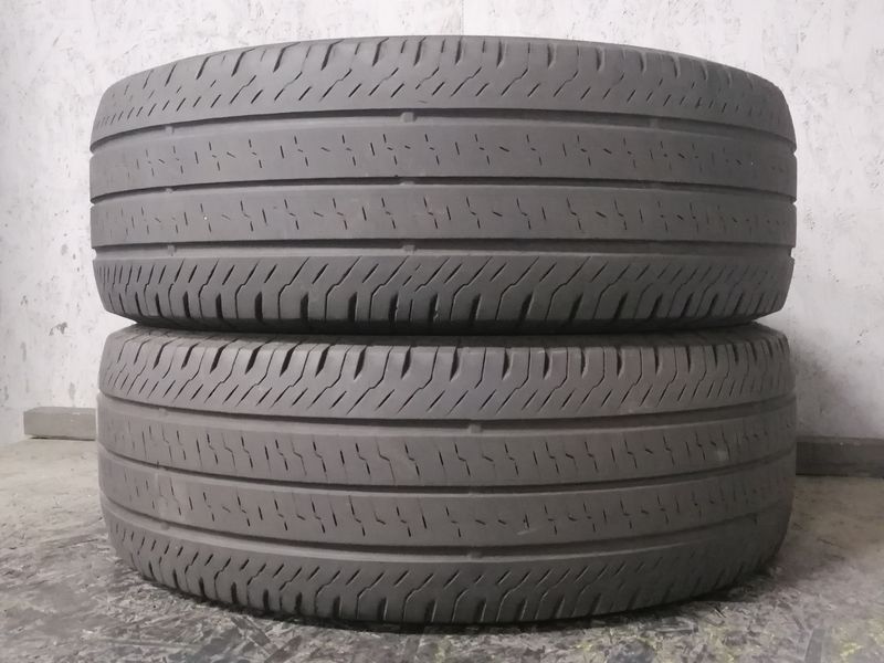 Шини б\у 215/70 R15C