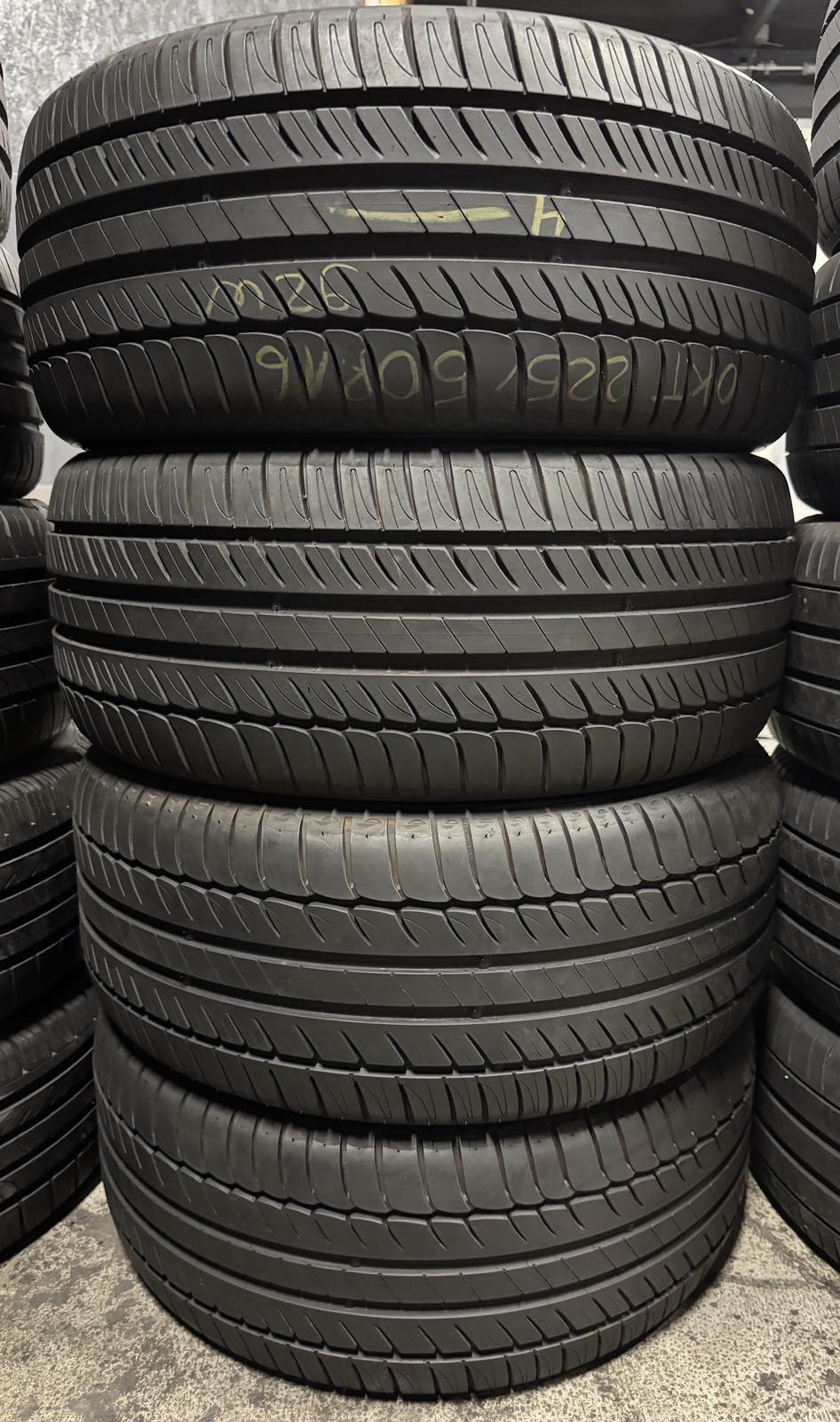 Шини б\у 225/50 R16