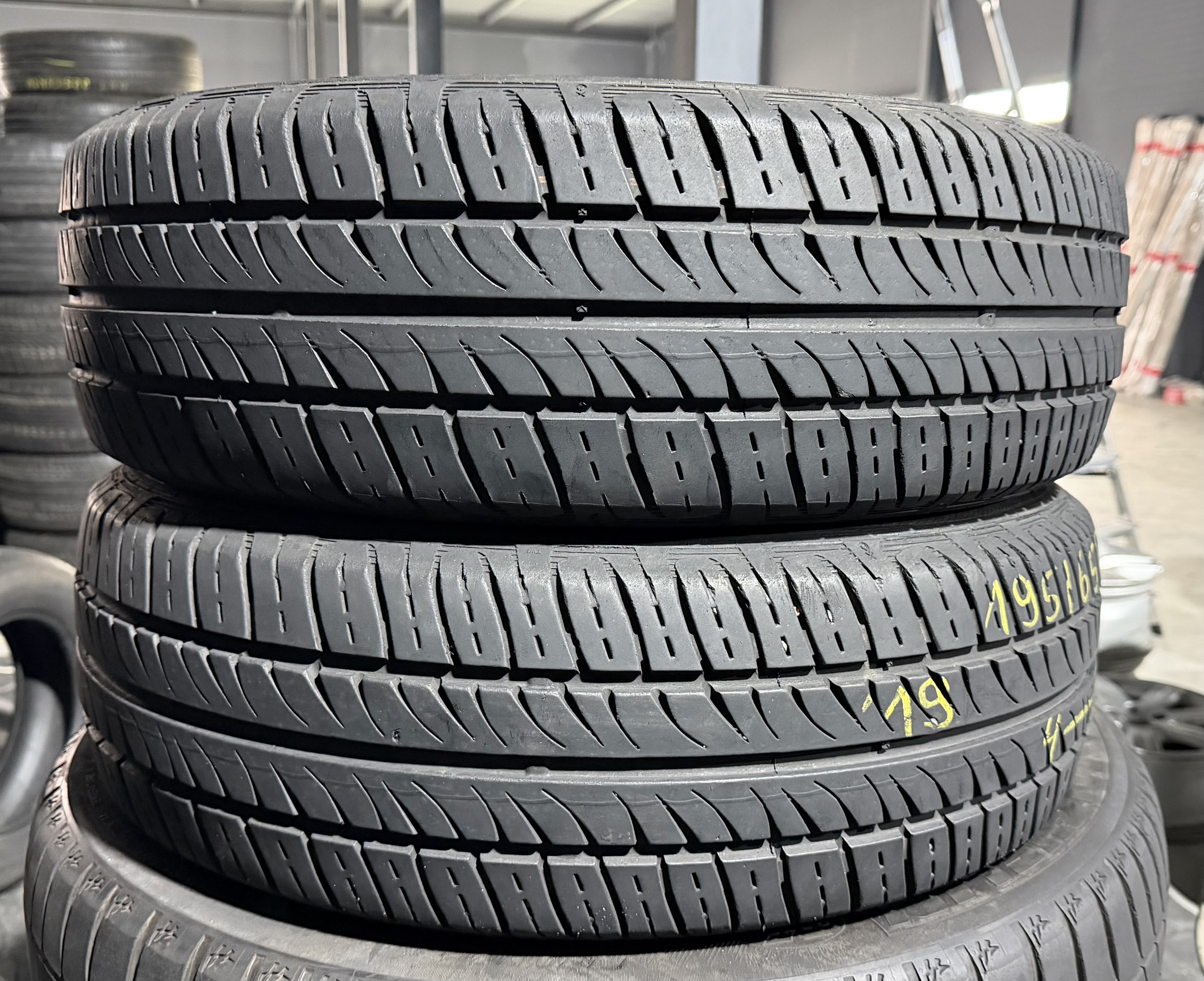 Шини б\у 195/65 R15
