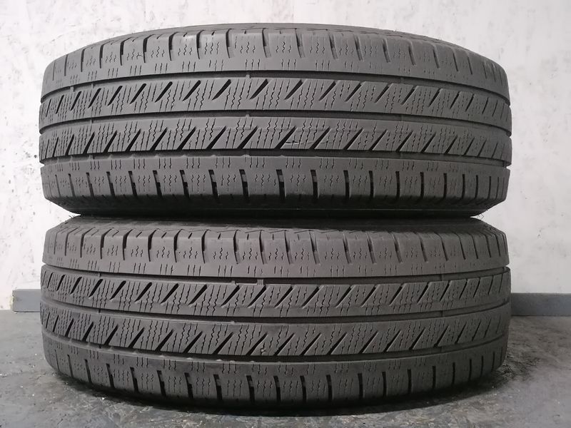 Шини б\у 215/65 R16C