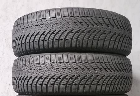 Шини б\у 215/60 R17