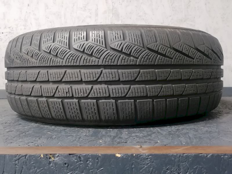 Шини б\у 225/55 R17