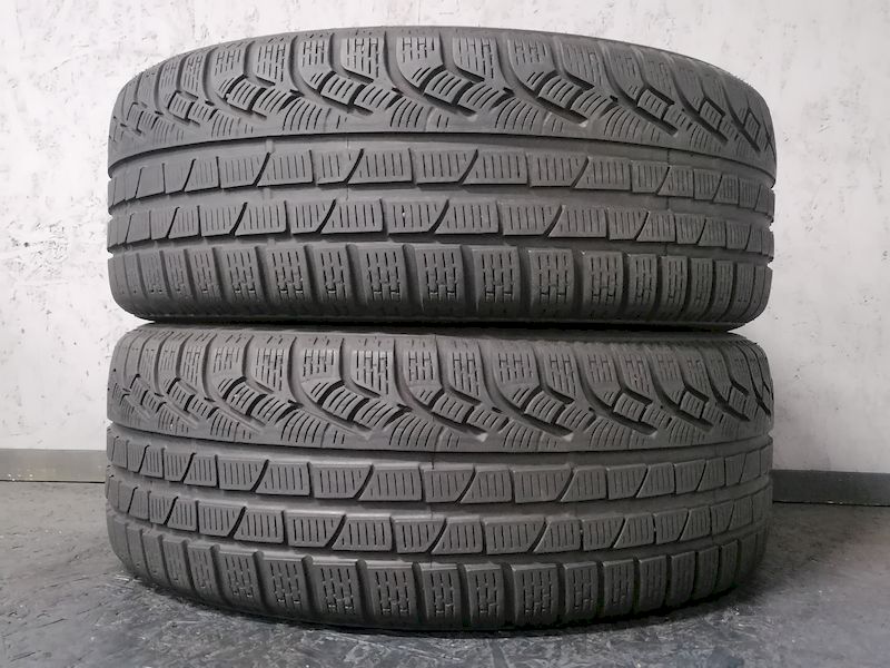 Шини б\у 215/50 R17
