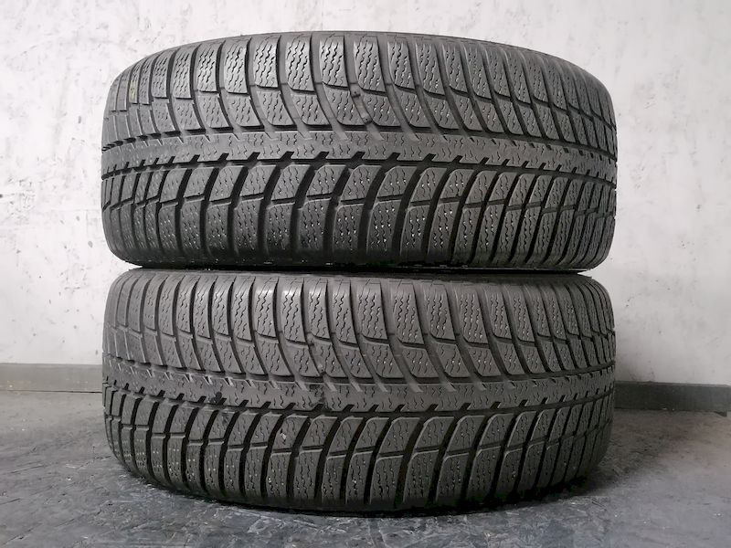 Шини б\у 215/45 R17