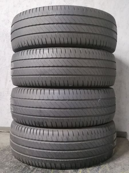 Шини б\у 235/65 R16C