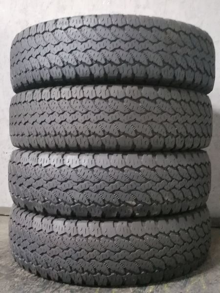 Шини б\у 205/85 R16C