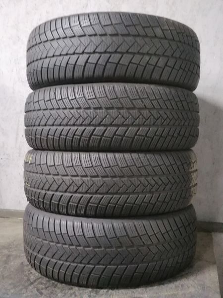 Шини б\у 225/55 R17