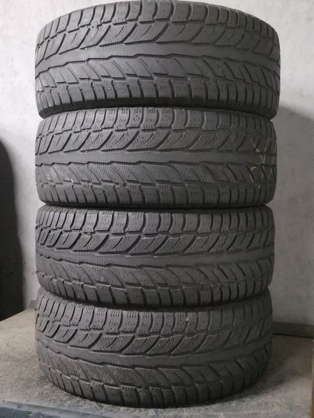 Шини б\у 255/55 R20