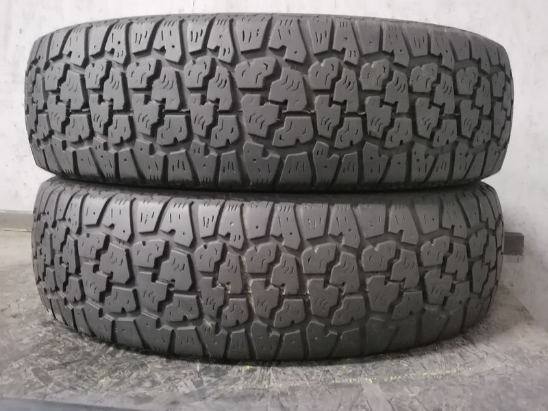 Шини б\у 205/70 R15