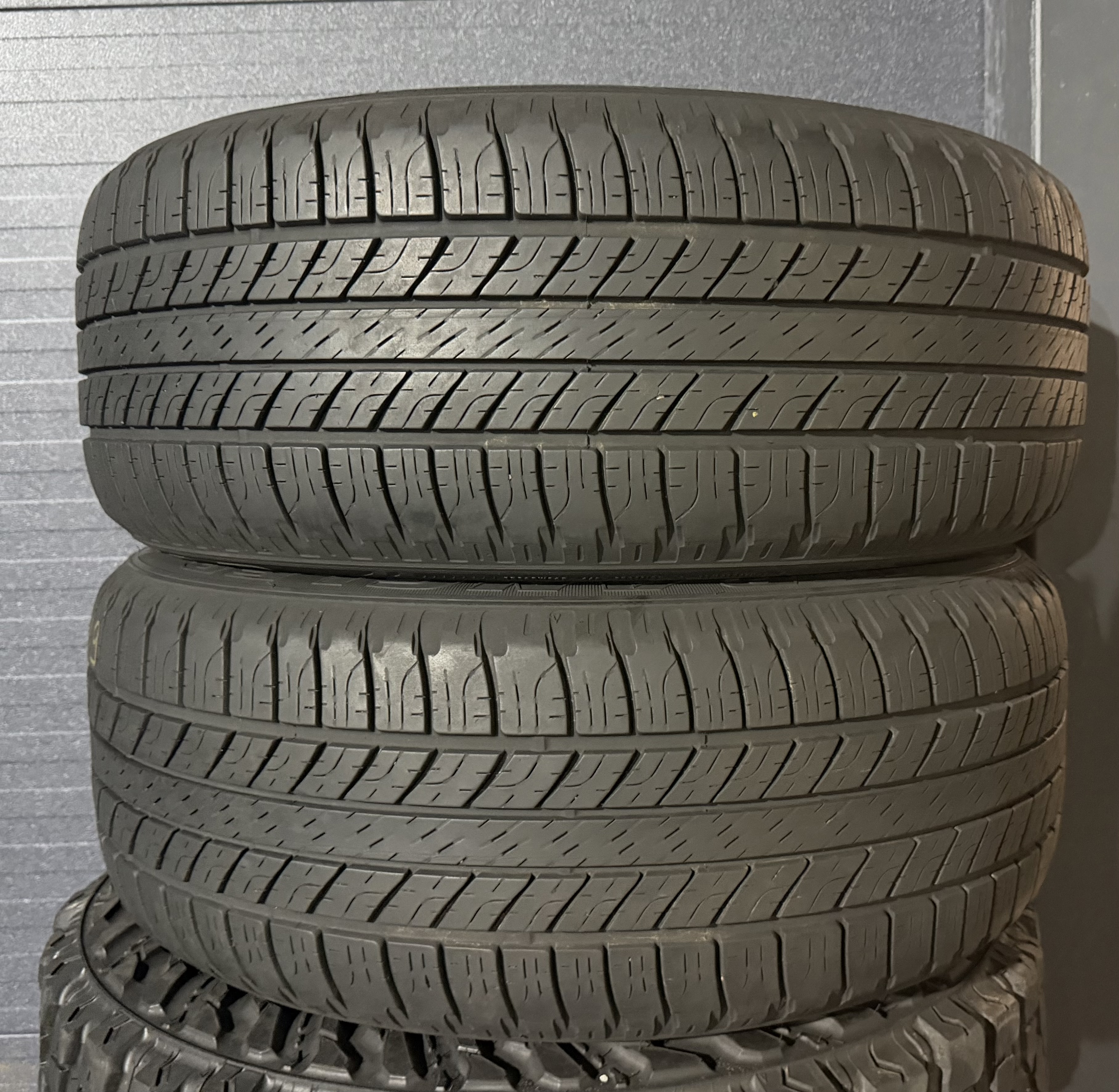 Шини б\у 255/55 R19