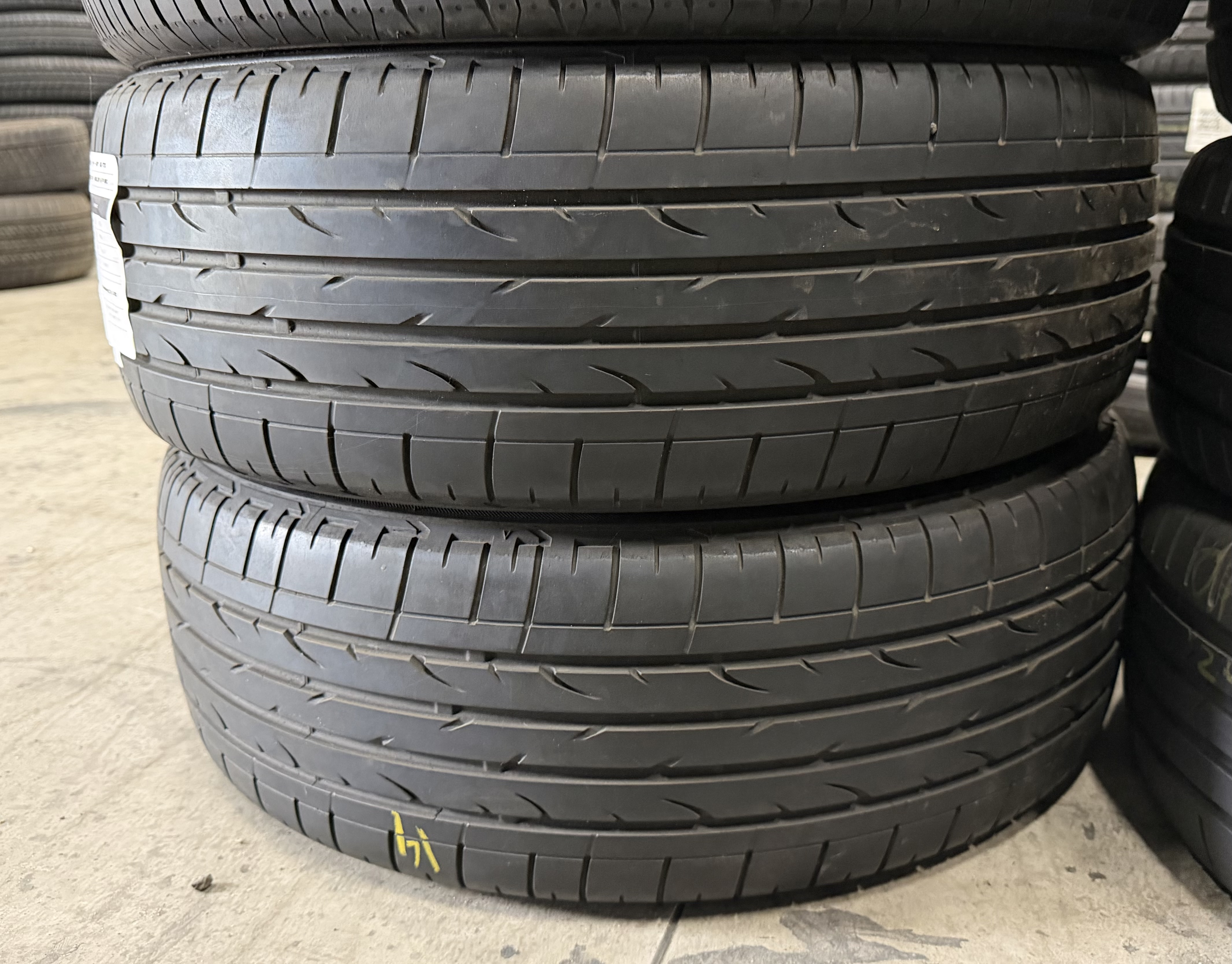 Шини б\у 205/55 R17