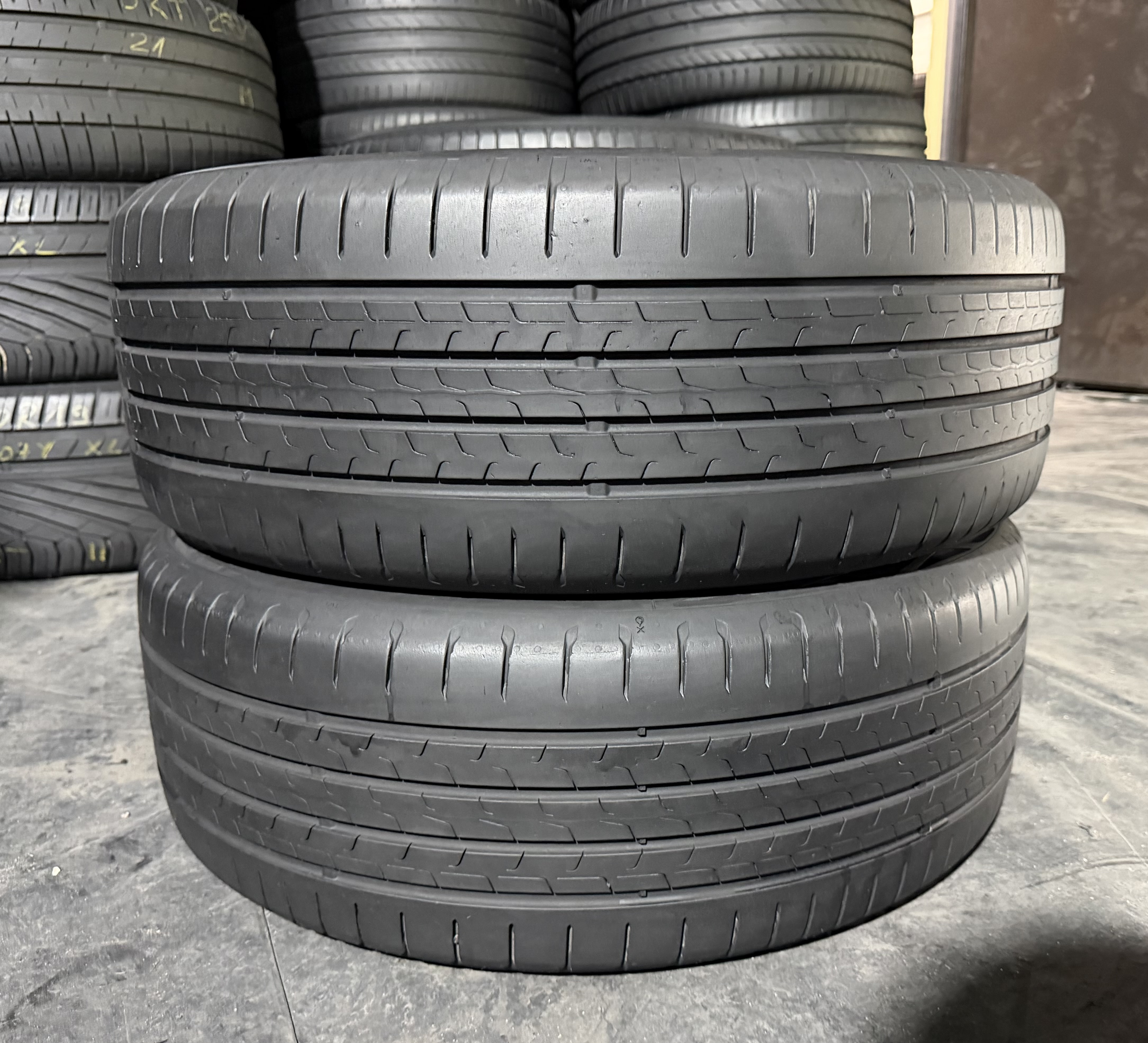 Шини б\у 215/50 R18