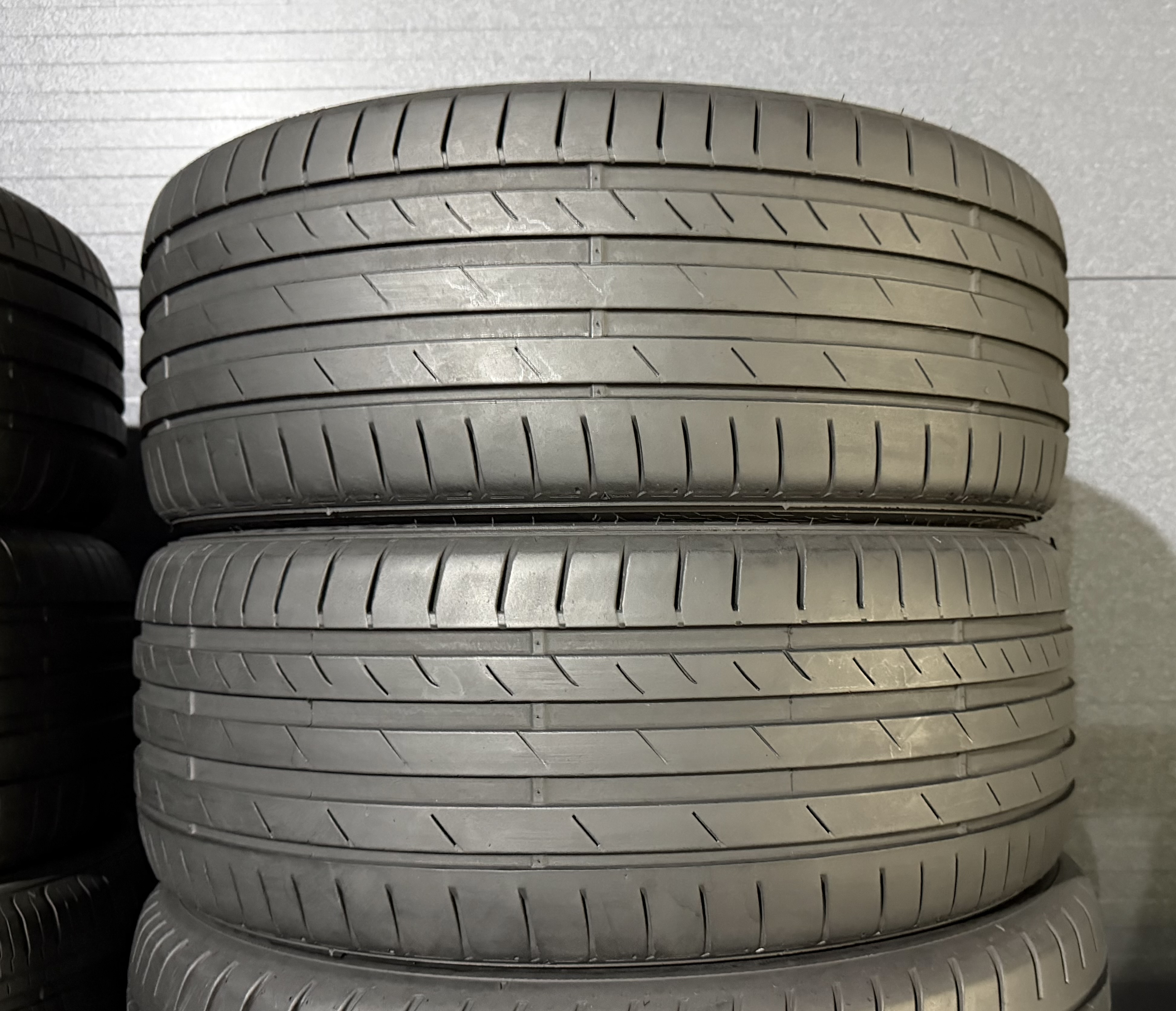Шини б\у 225/45 R18