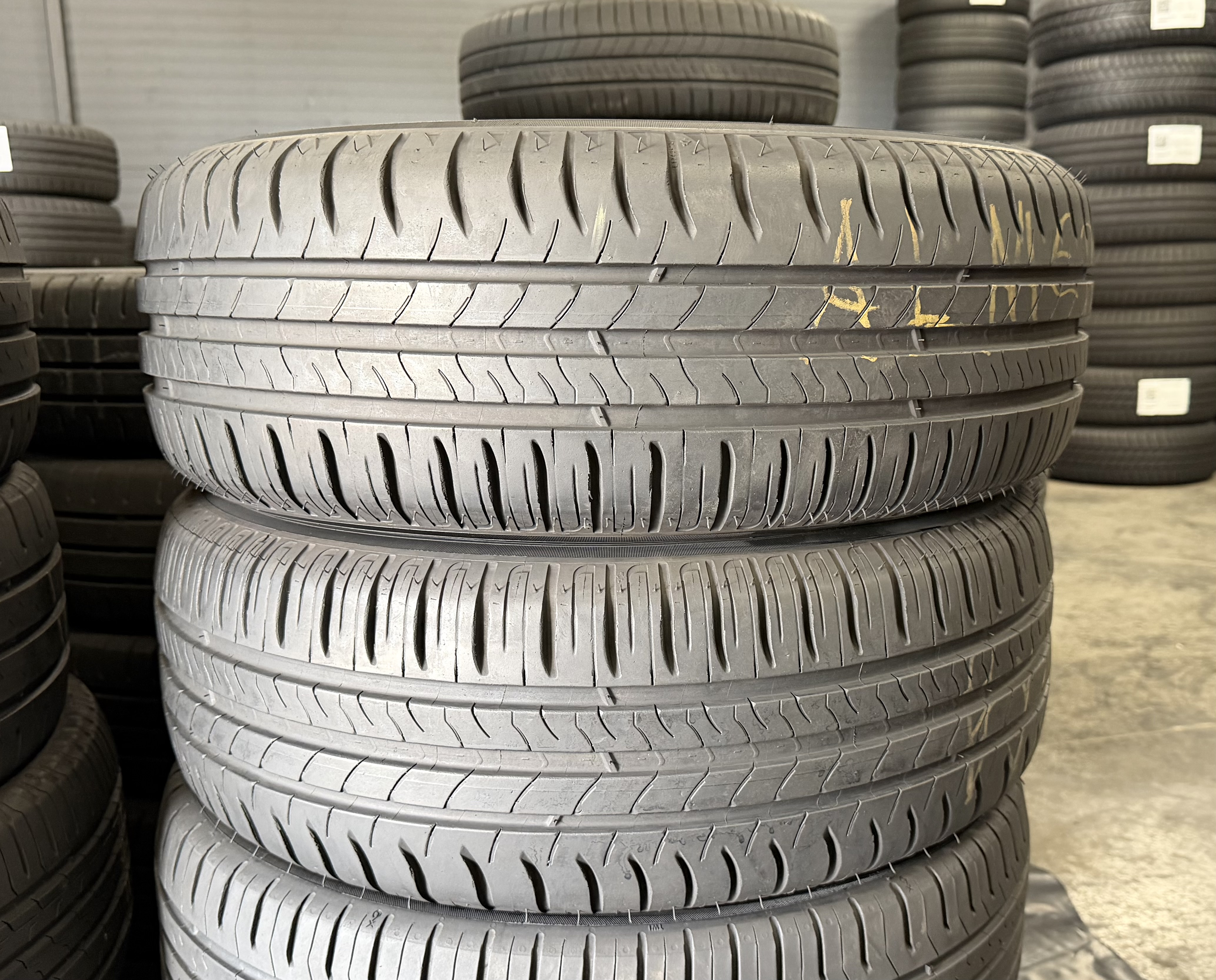 Шини б\у 195/60 R15