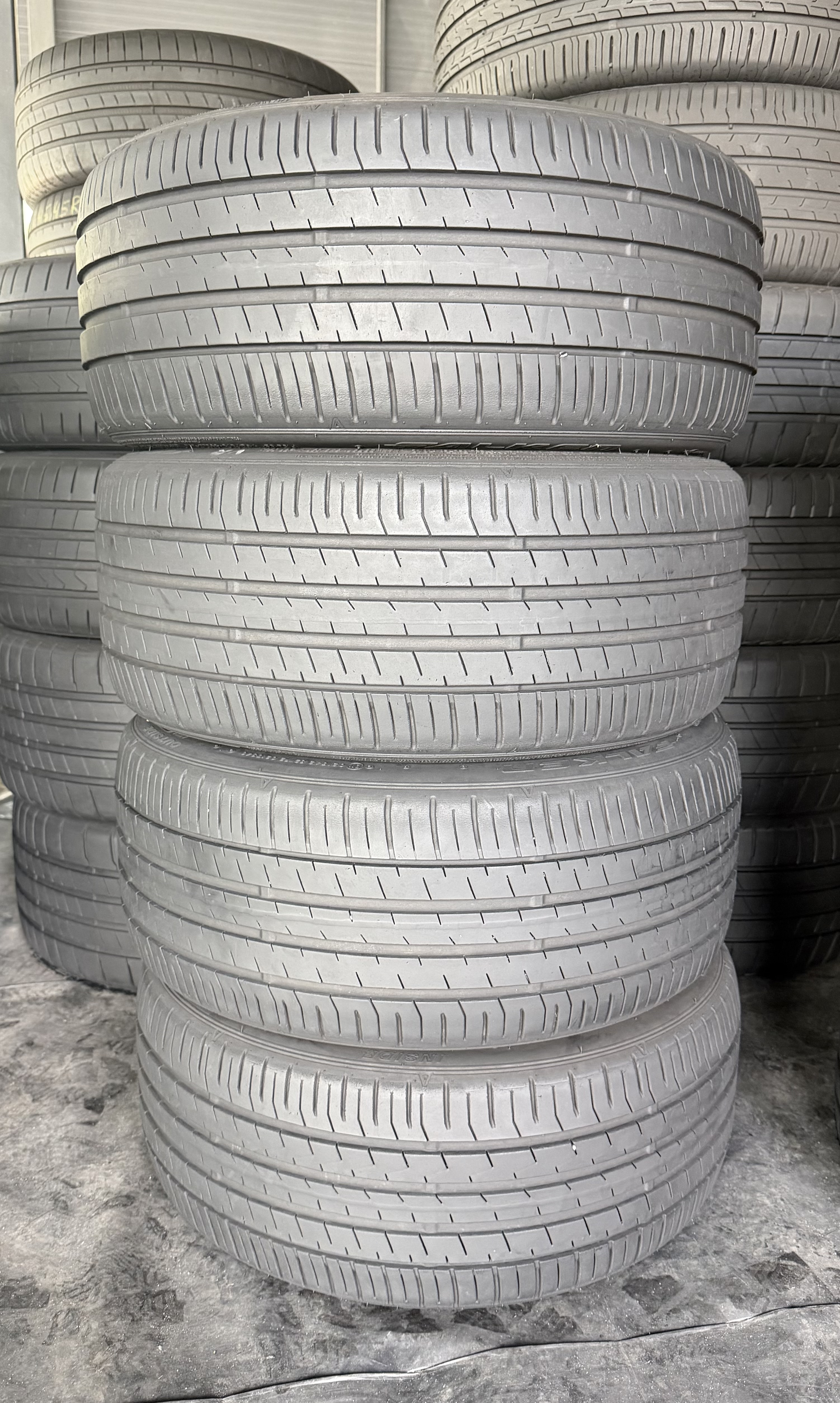 Шини б\у 215/40 R17