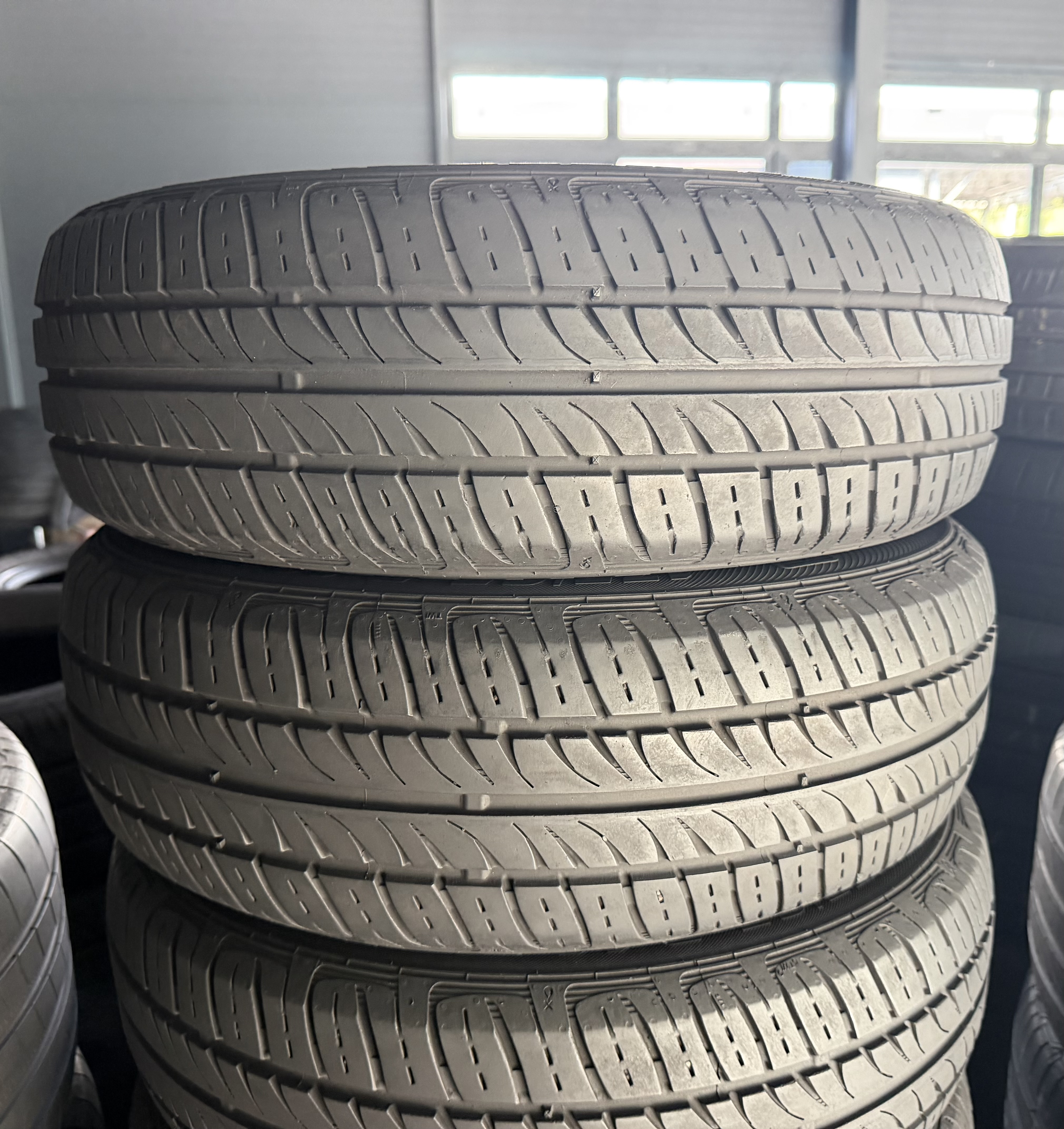 Шини б\у 175/65 R14
