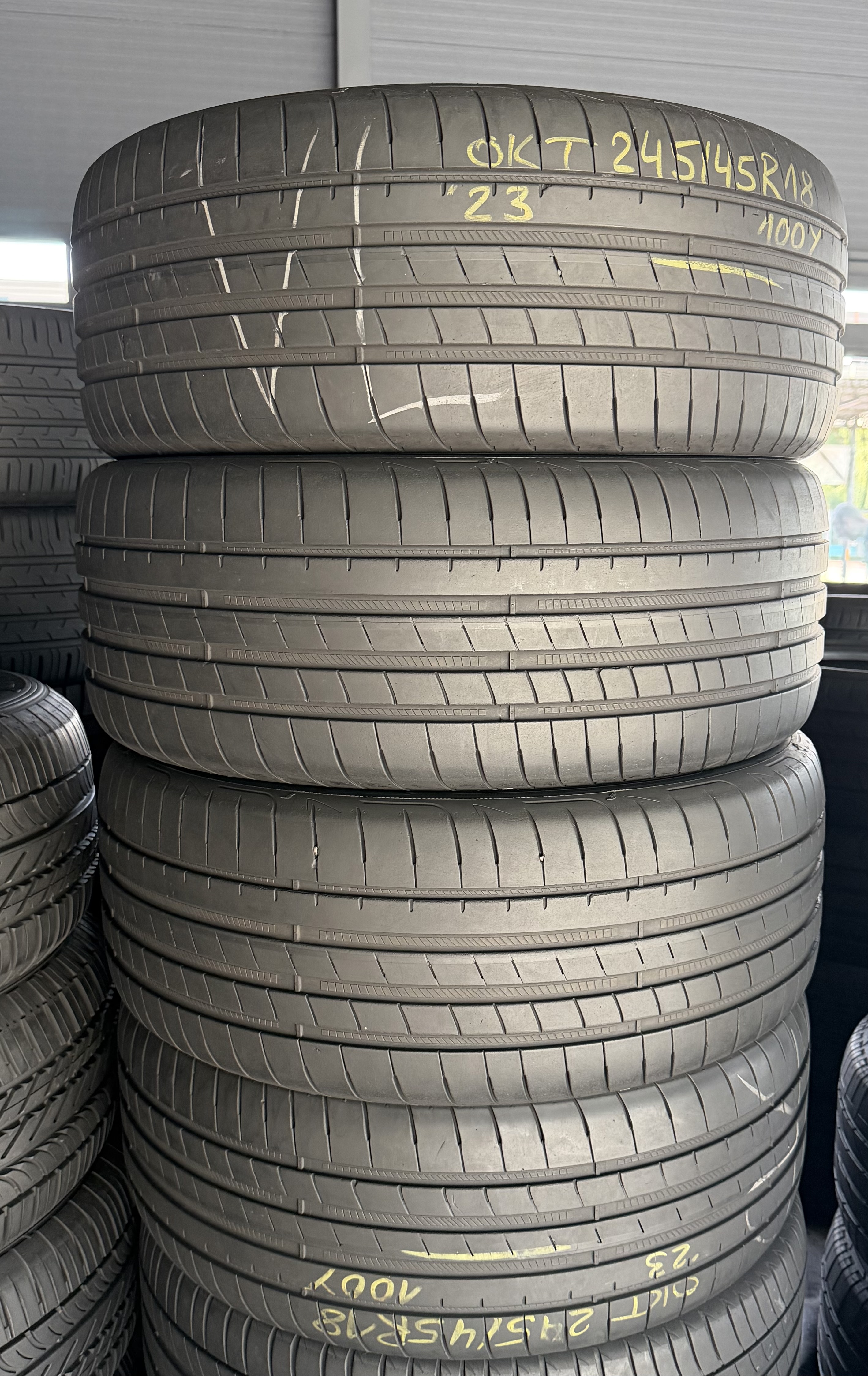 Шини б\у 245/45 R18