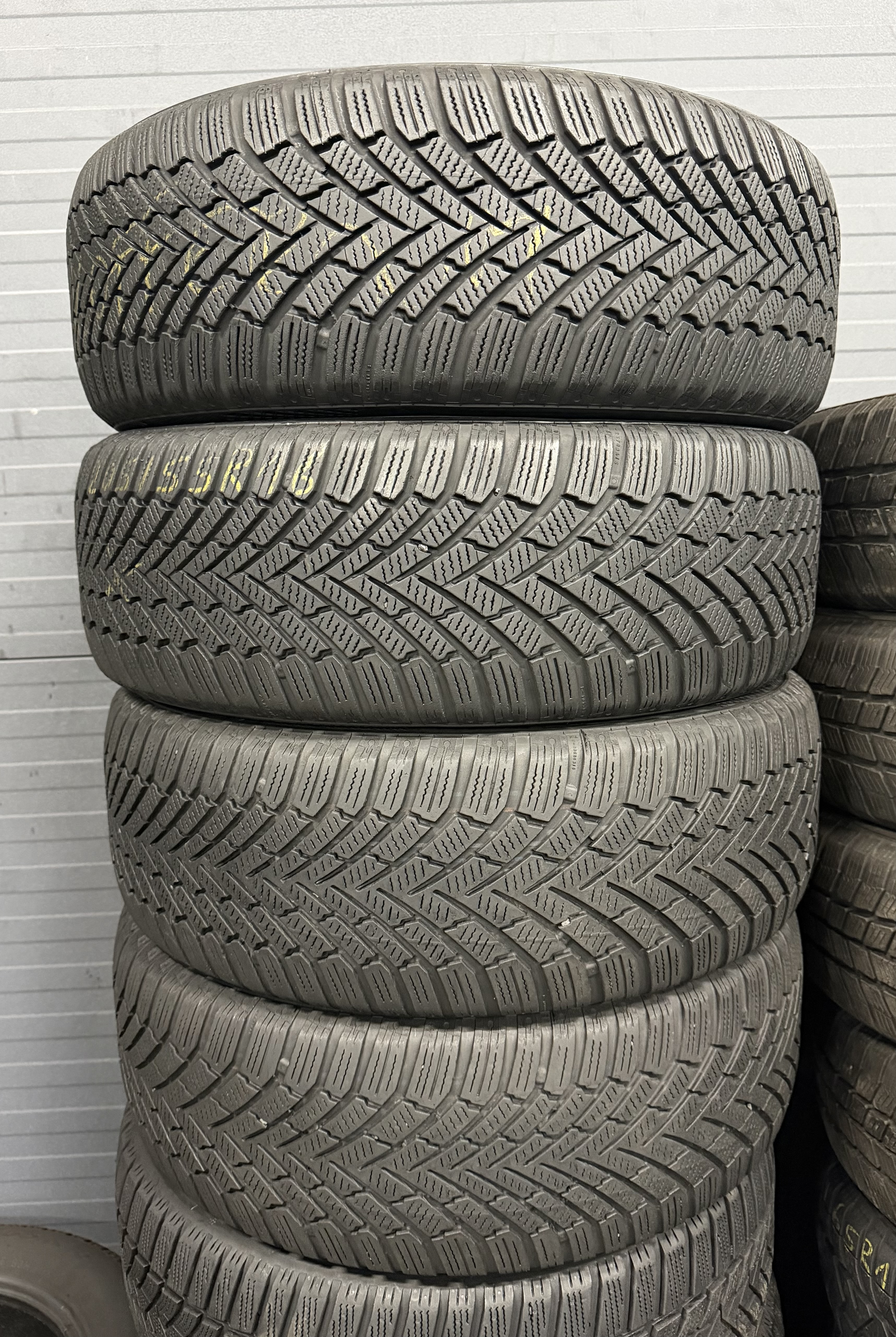 Шини б\у 205/55 R16