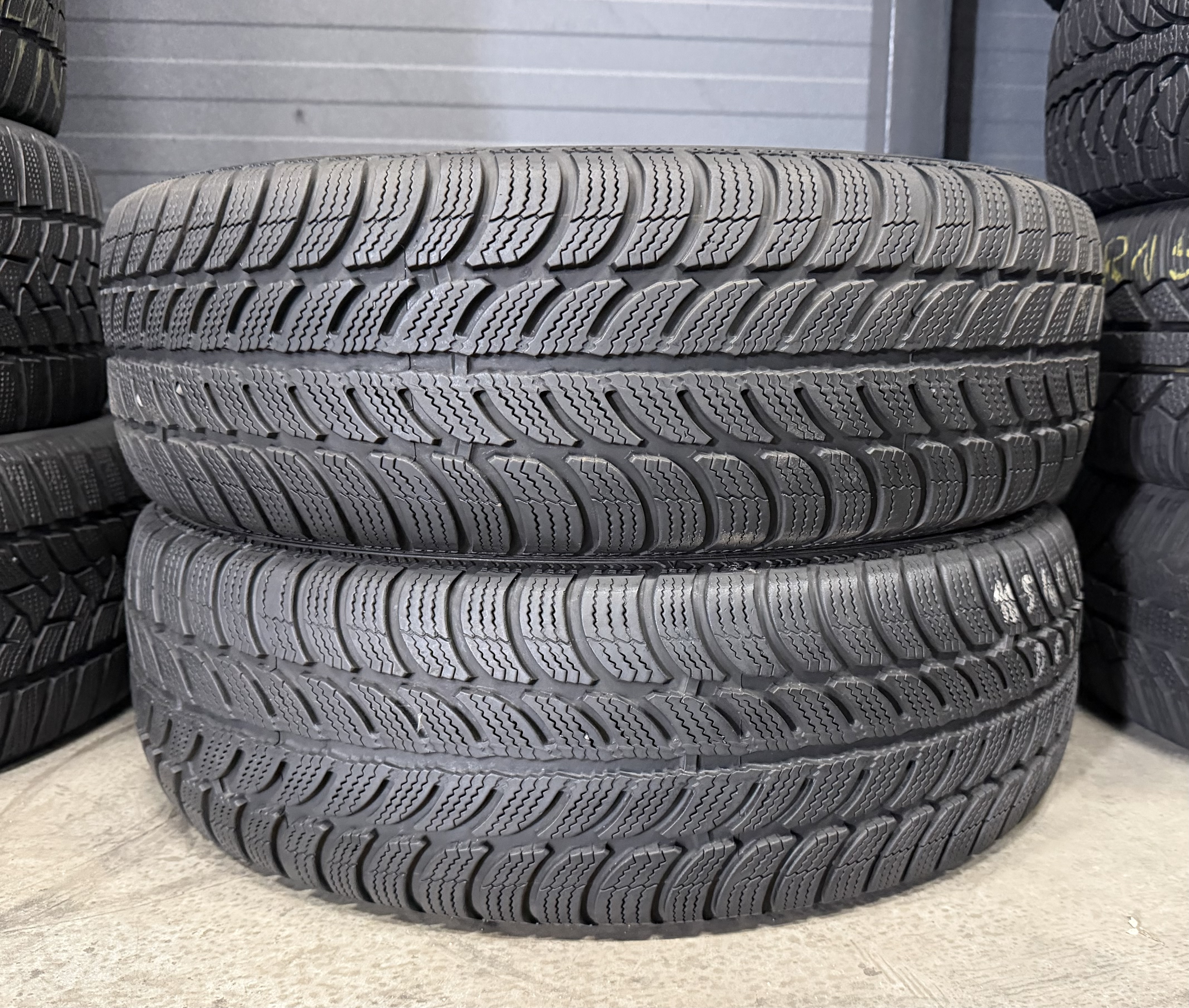 Шини б\у 185/60 R15