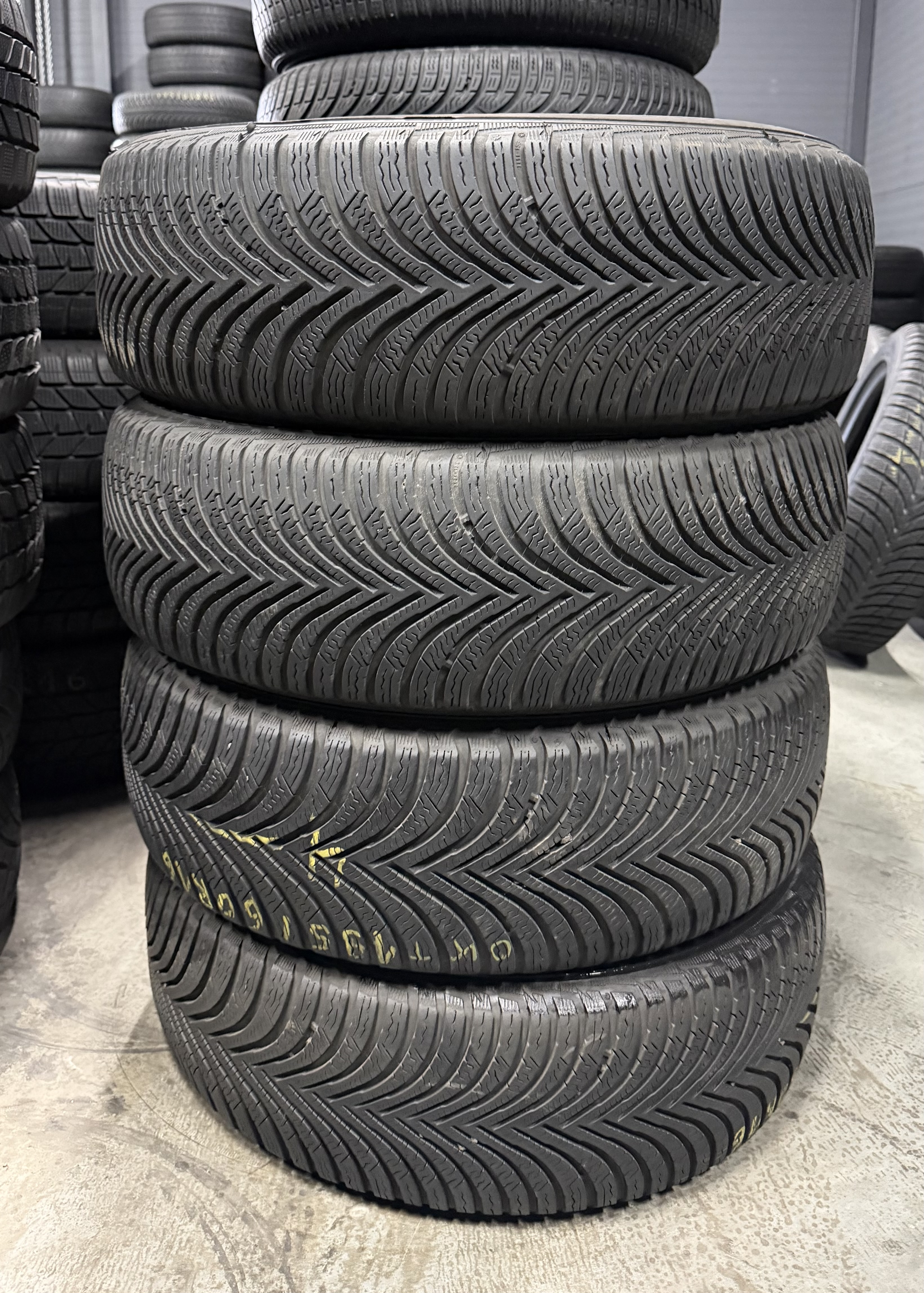 Шини б\у 195/60 R16