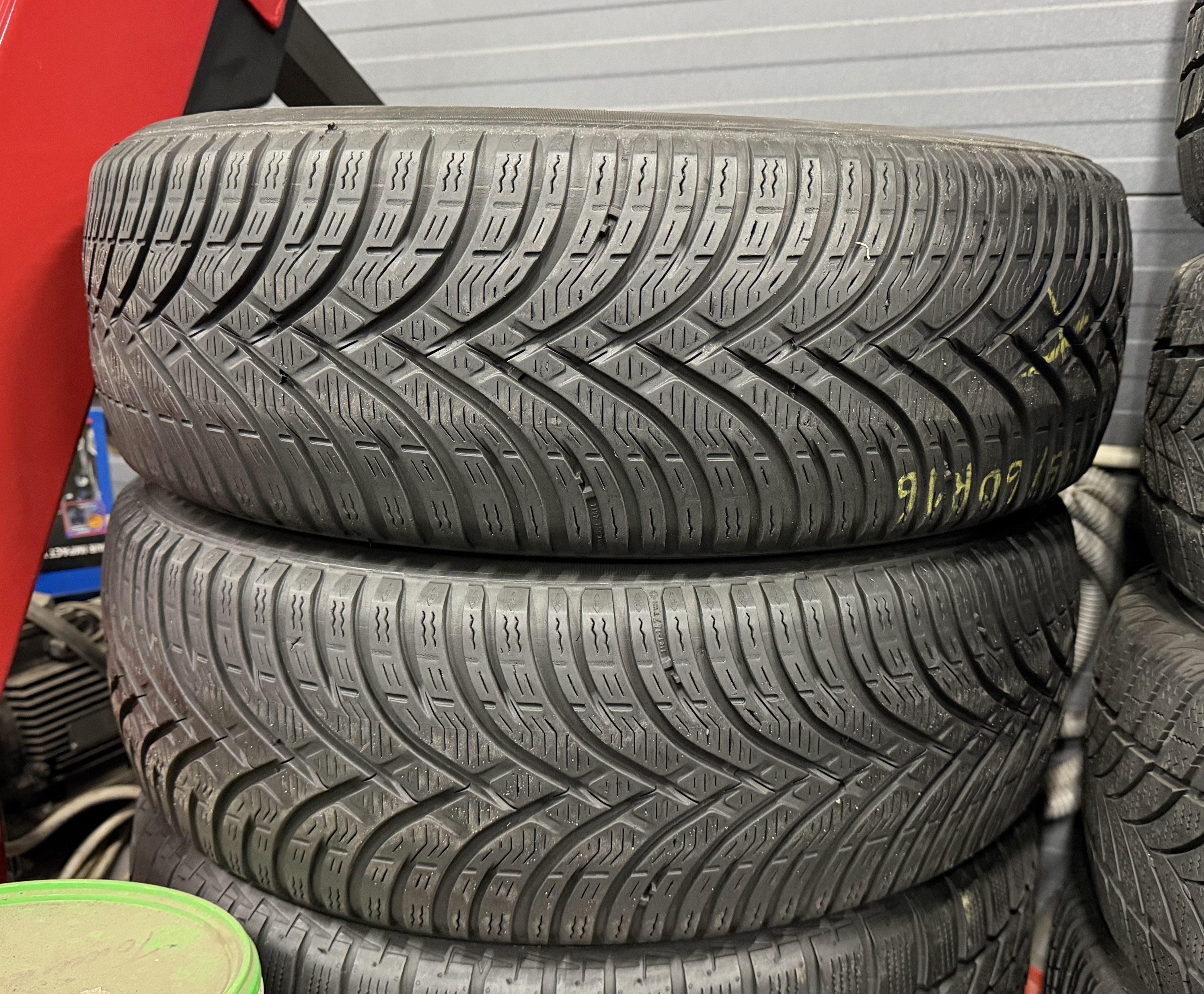 Шини б\у 195/60 R16