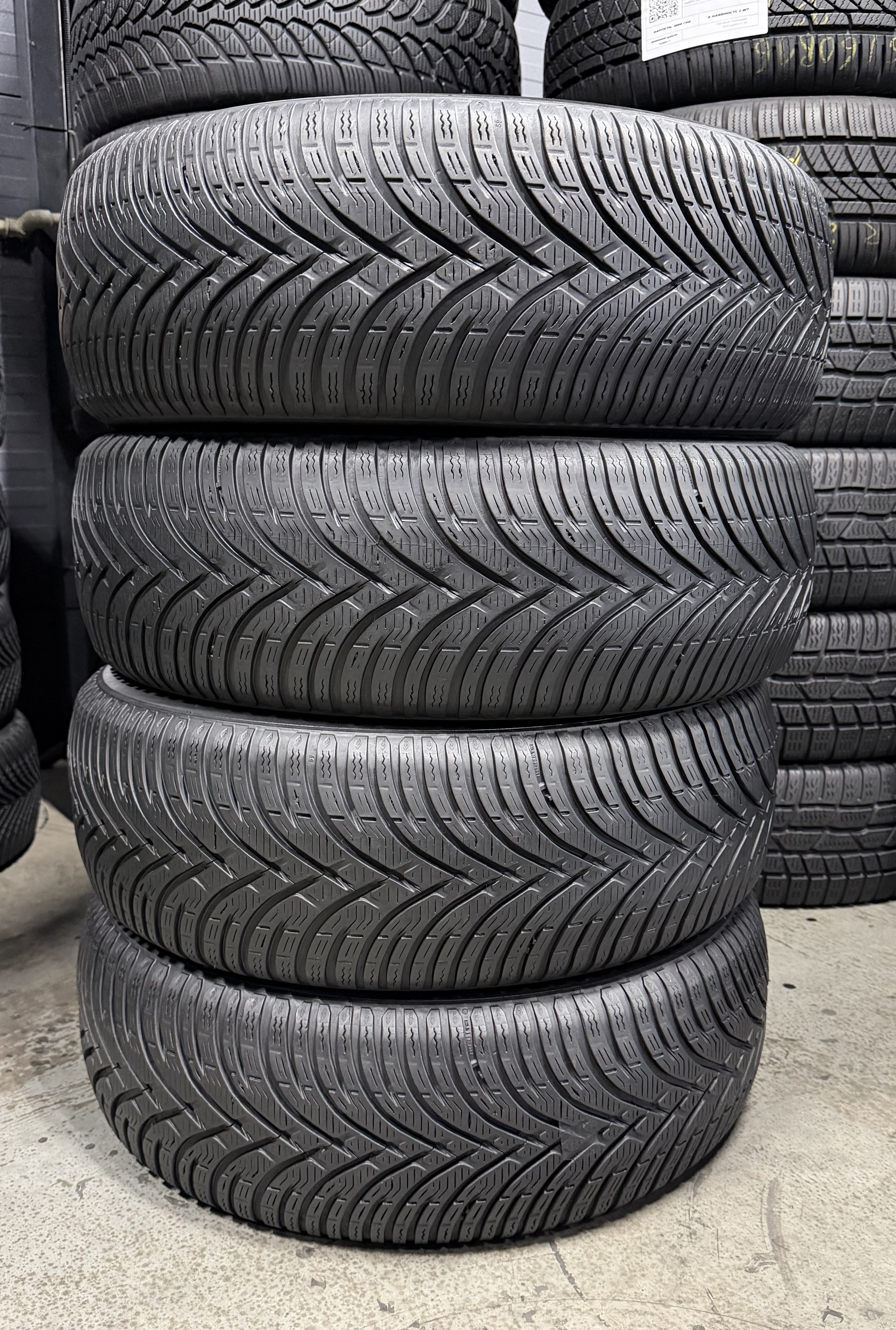 Шини б\у 205/60 R16