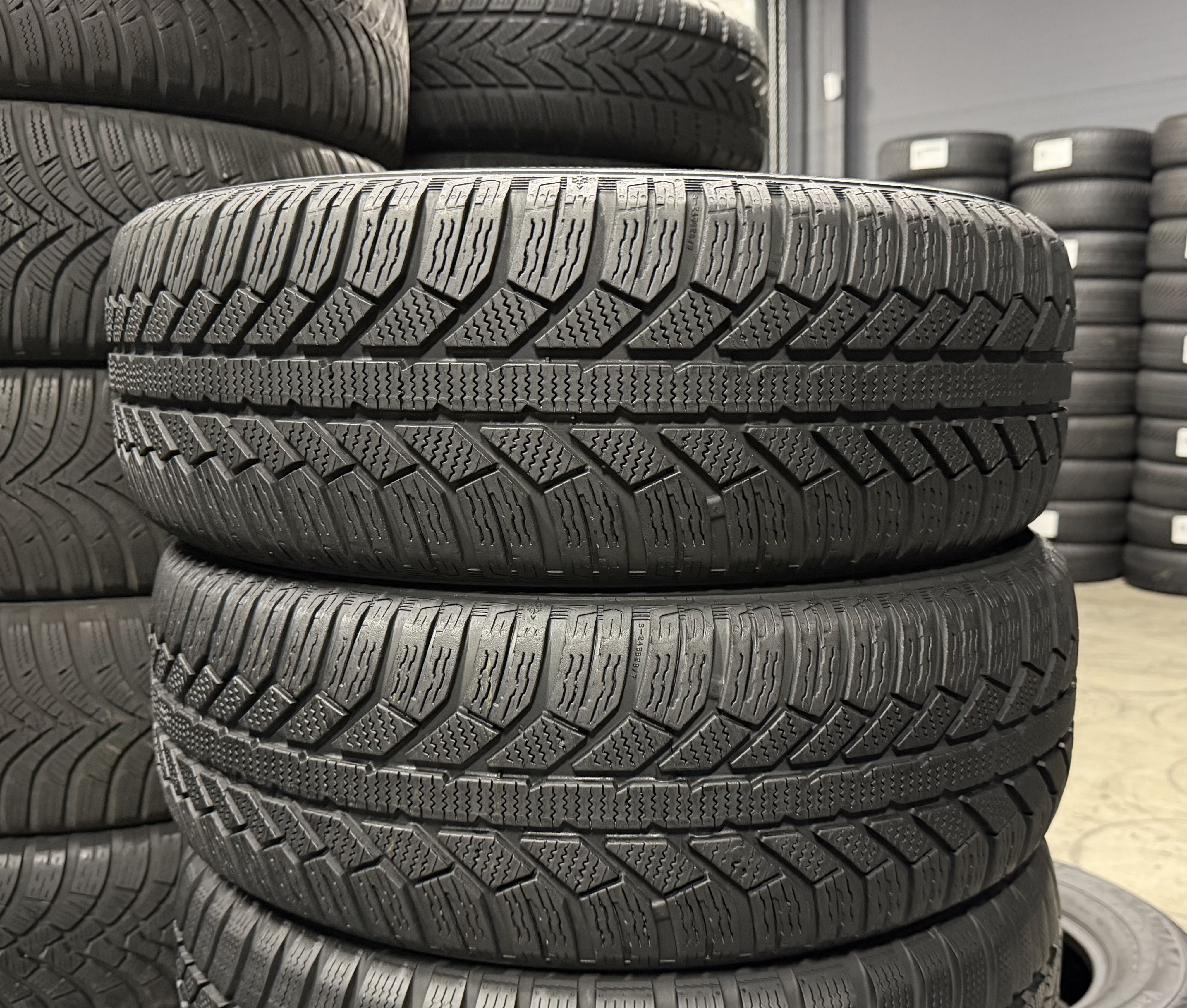 Шини б\у 195/60 R15