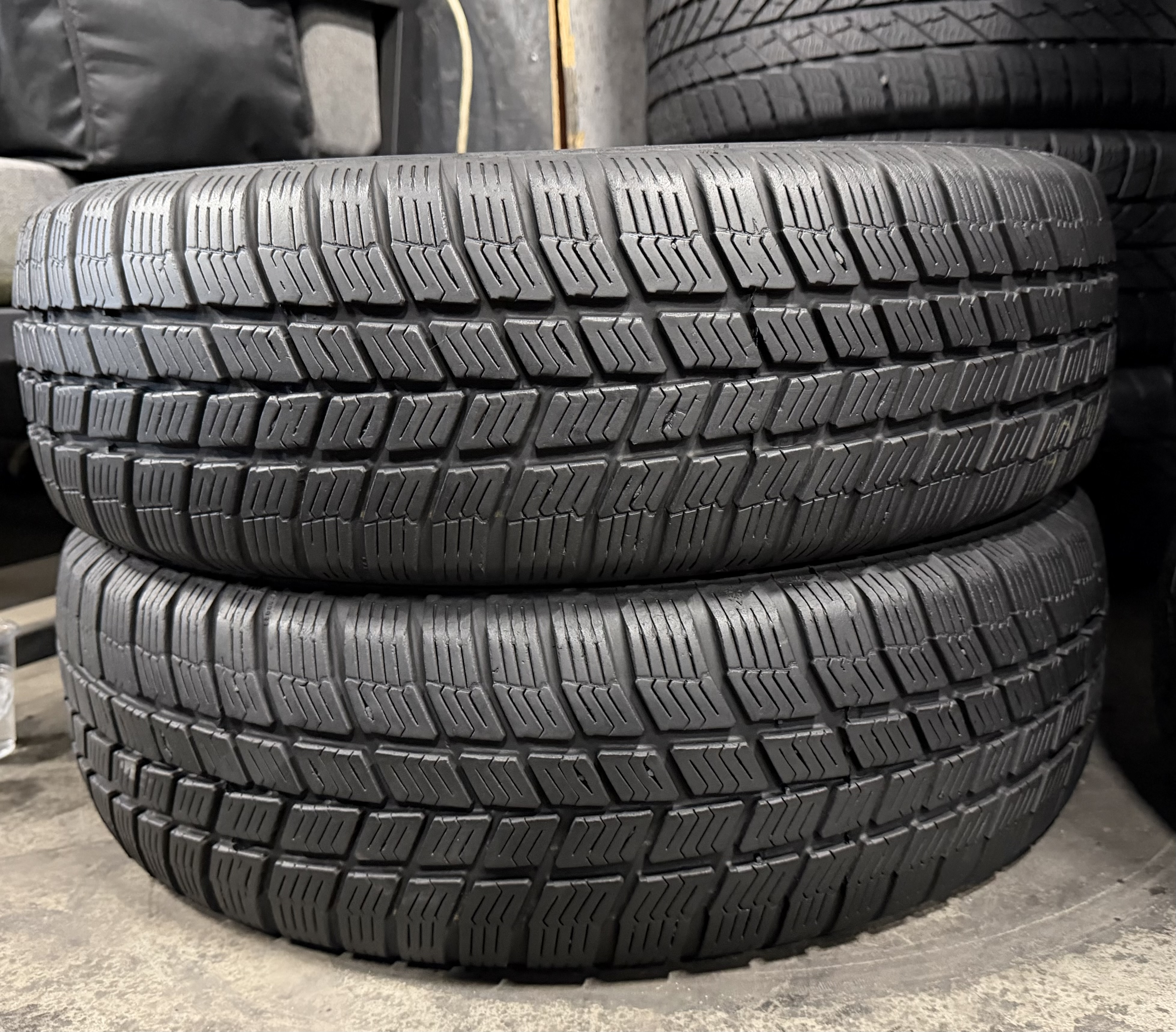 Шини б\у 175/65 R15