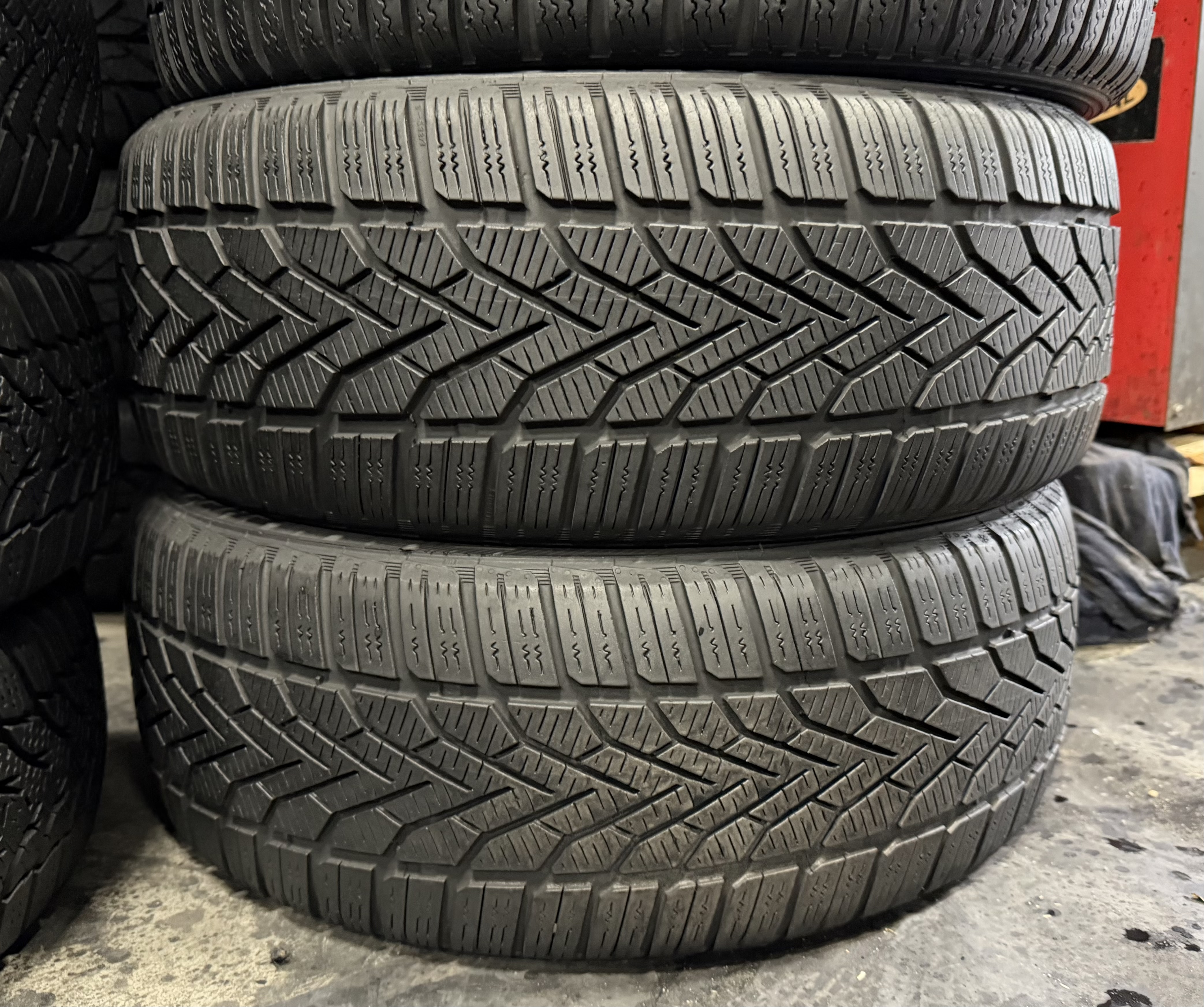 Шини б\у 195/50 R15