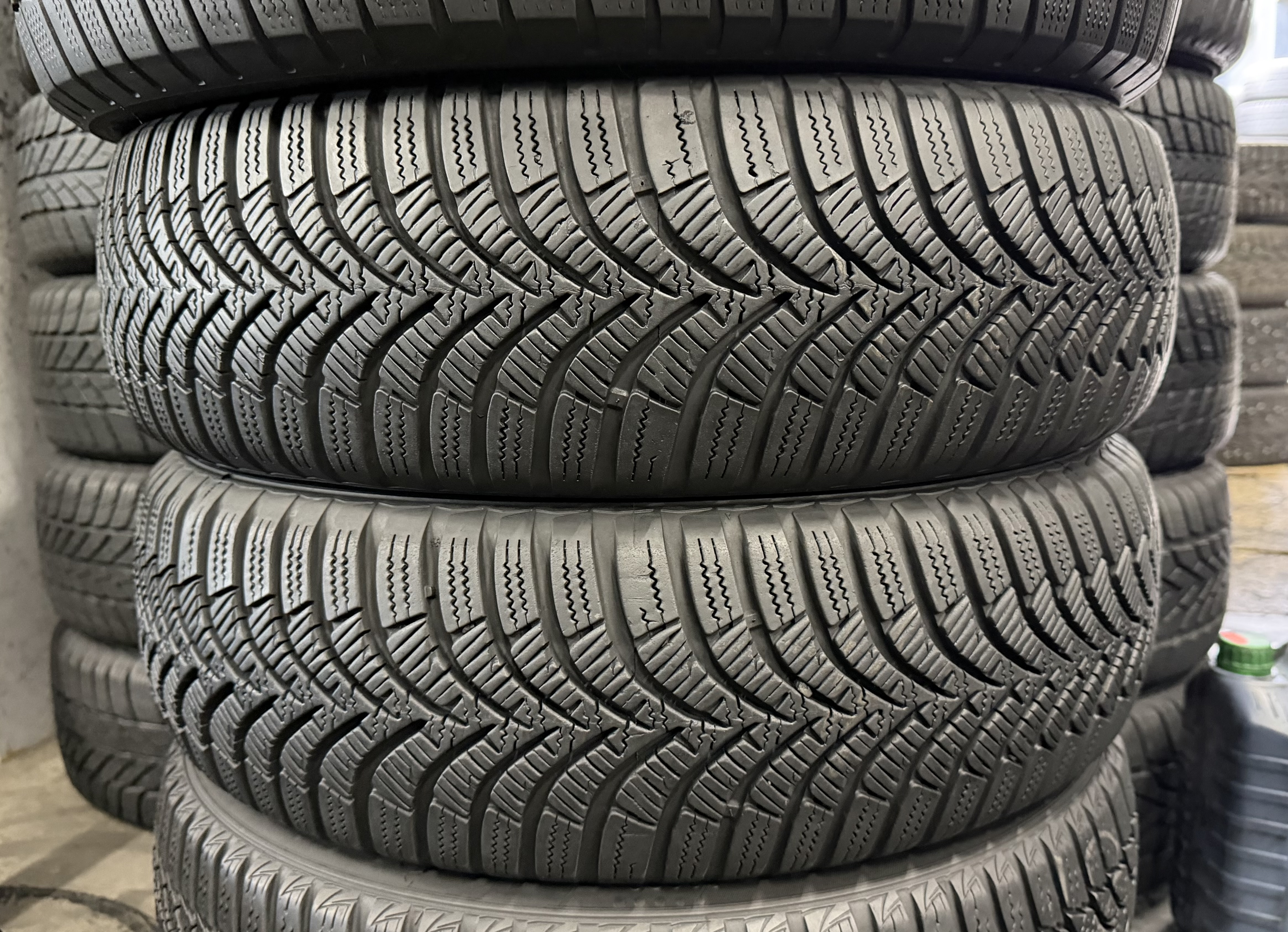 Шини б\у 165/65 R15
