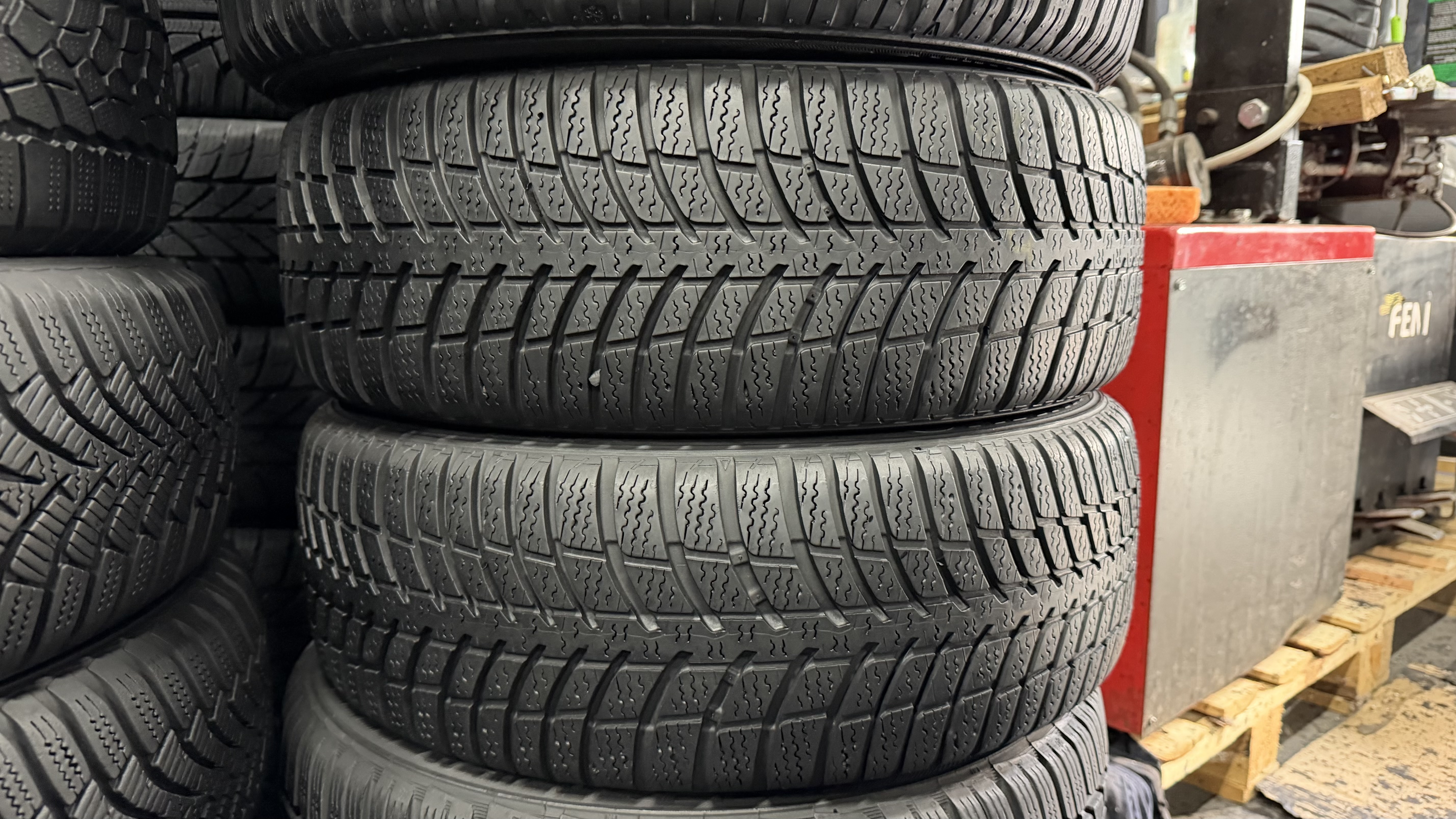 Шини б\у 175/55 R15