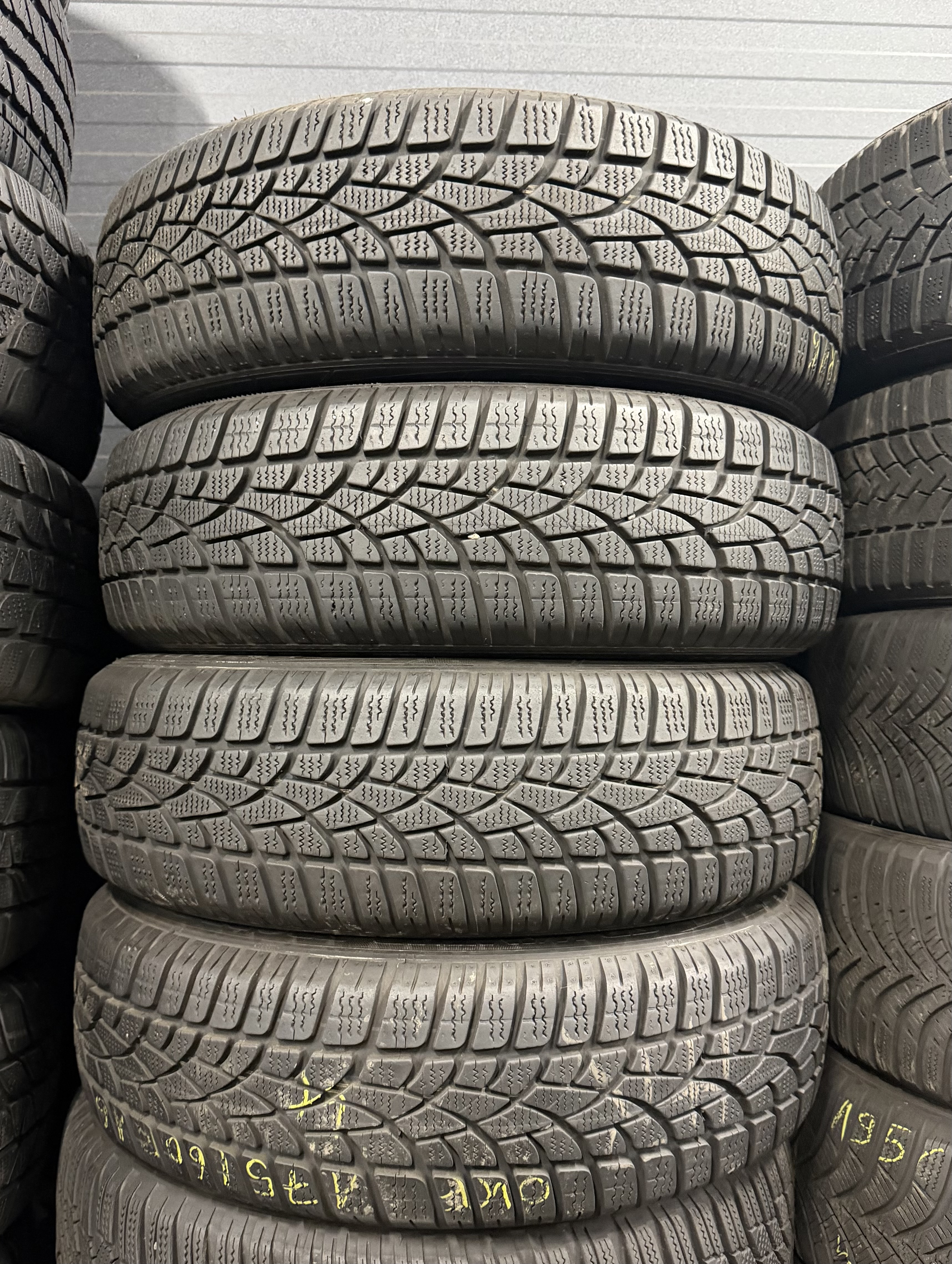 Шини б\у 175/60 R16