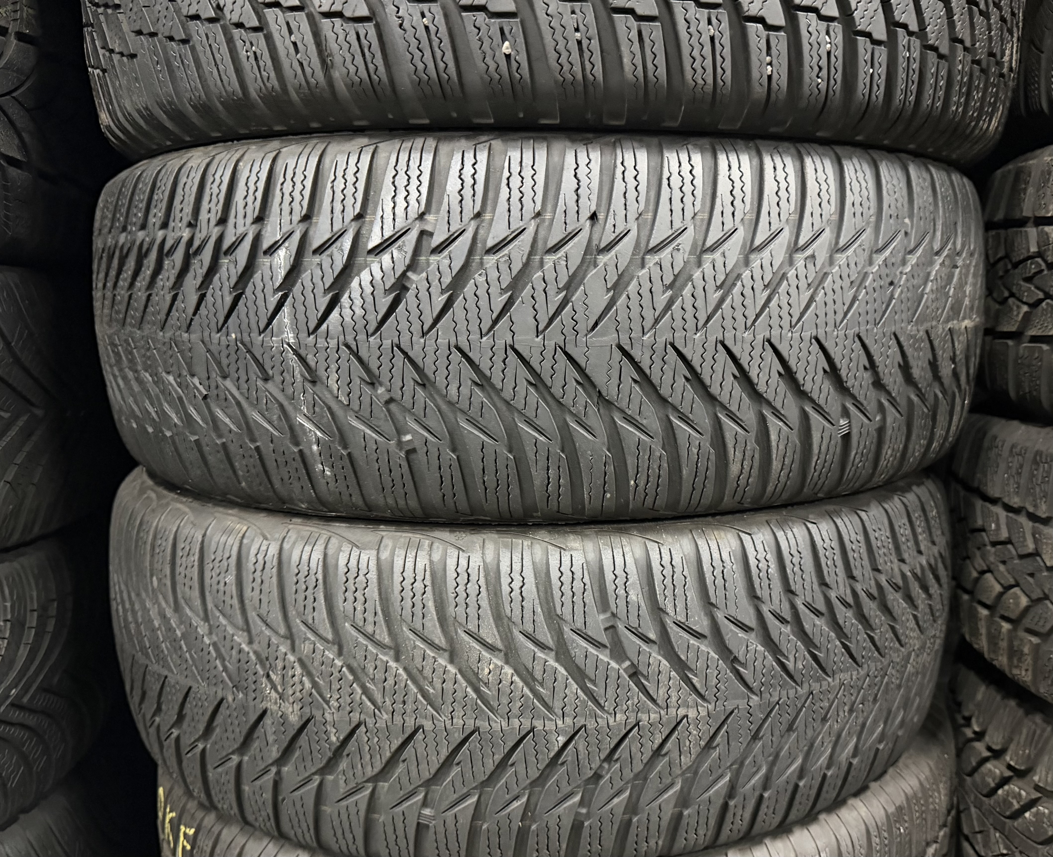 Шини б\у 195/55 R16