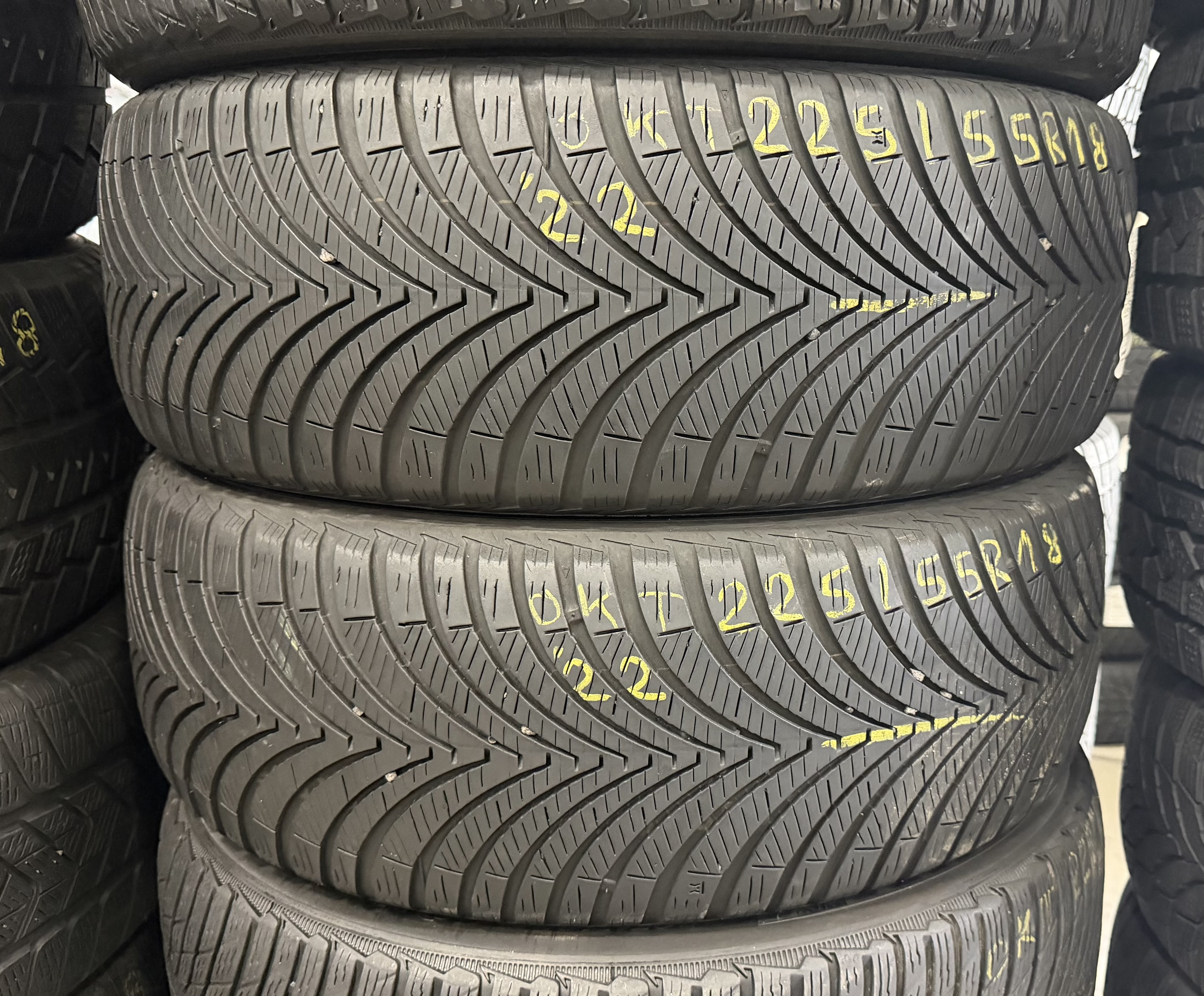 Шини б\у 225/55 R18