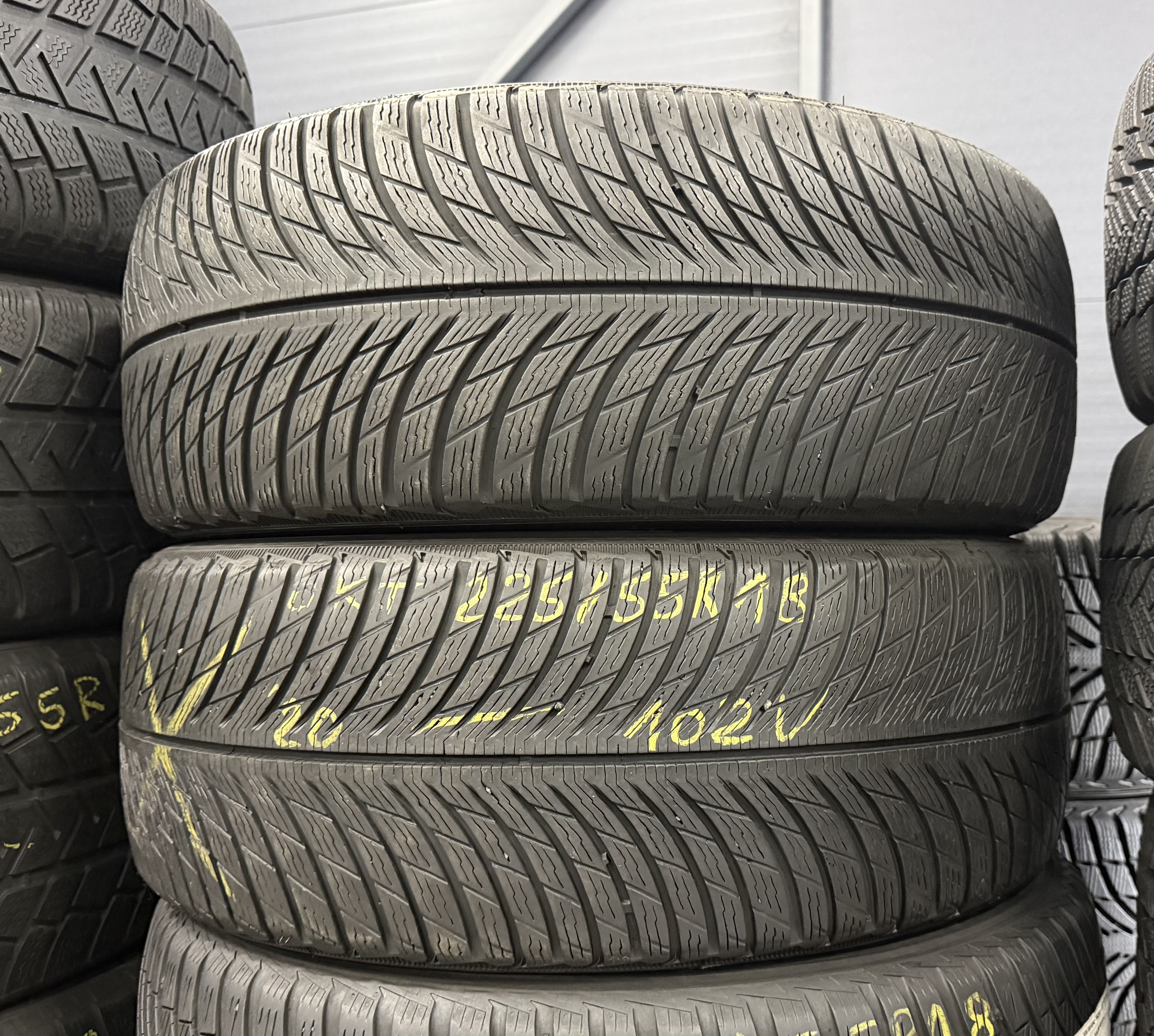 Шини б\у 225/55 R18
