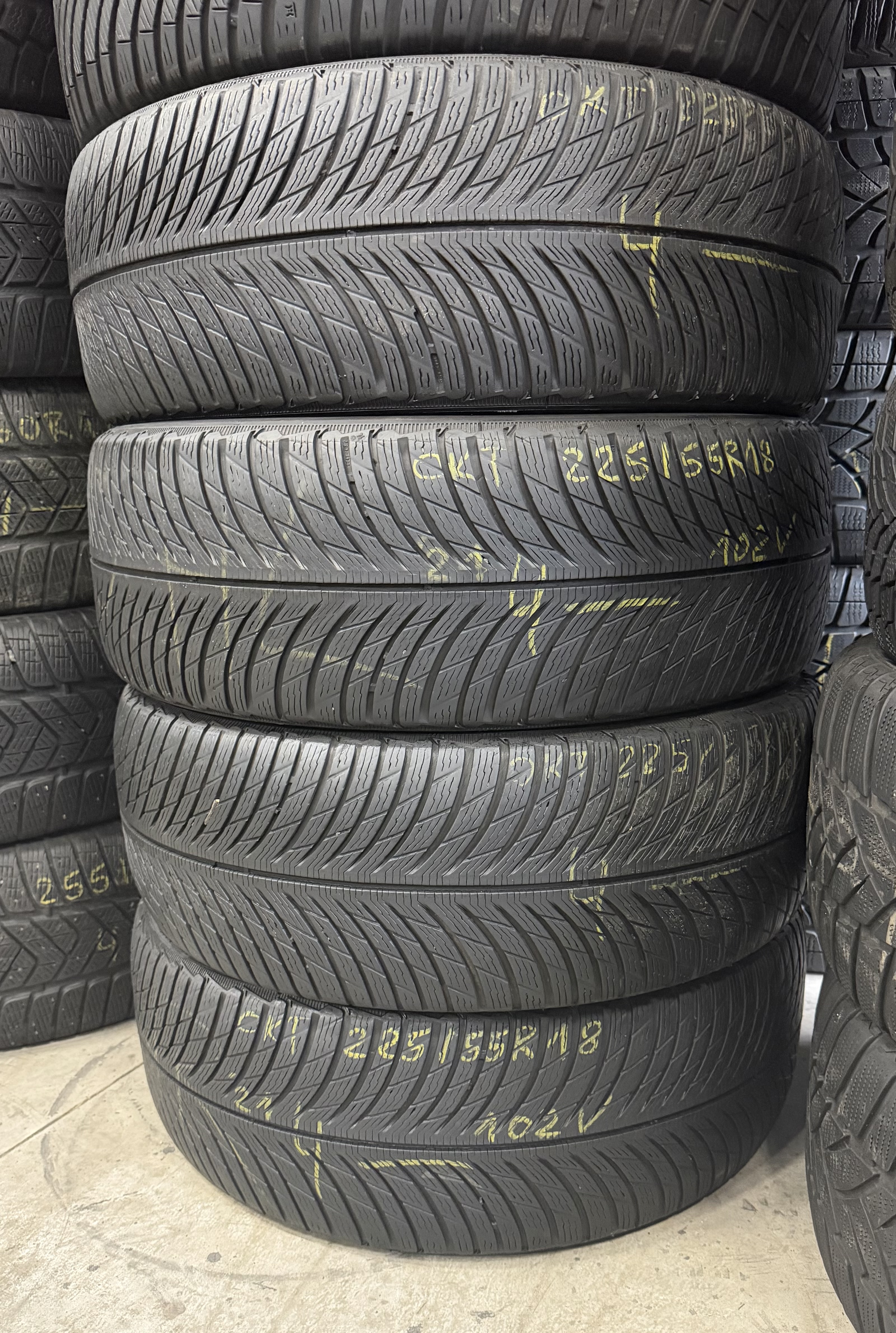 Шини б\у 225/55 R18