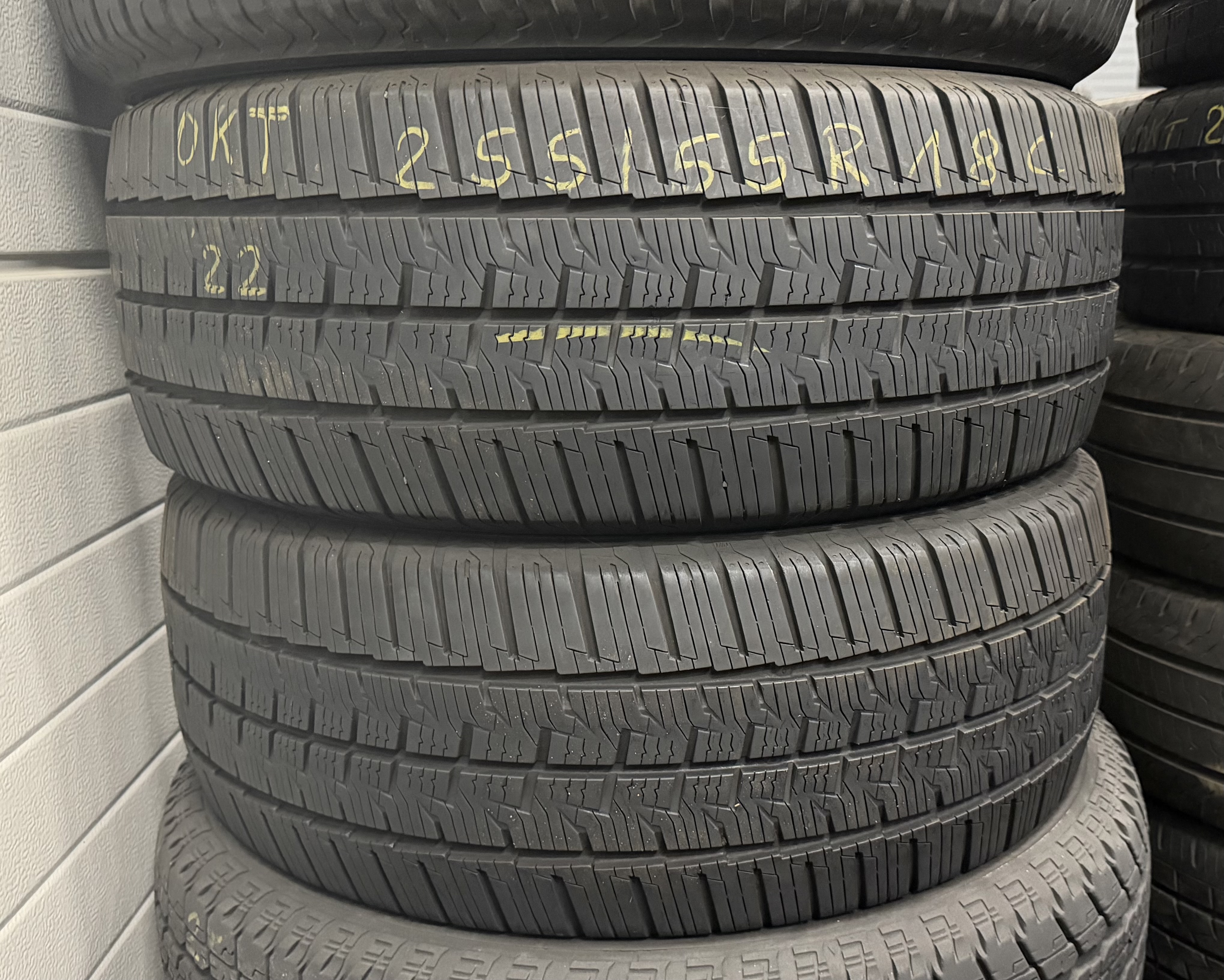 Шини б\у 255/55 R18