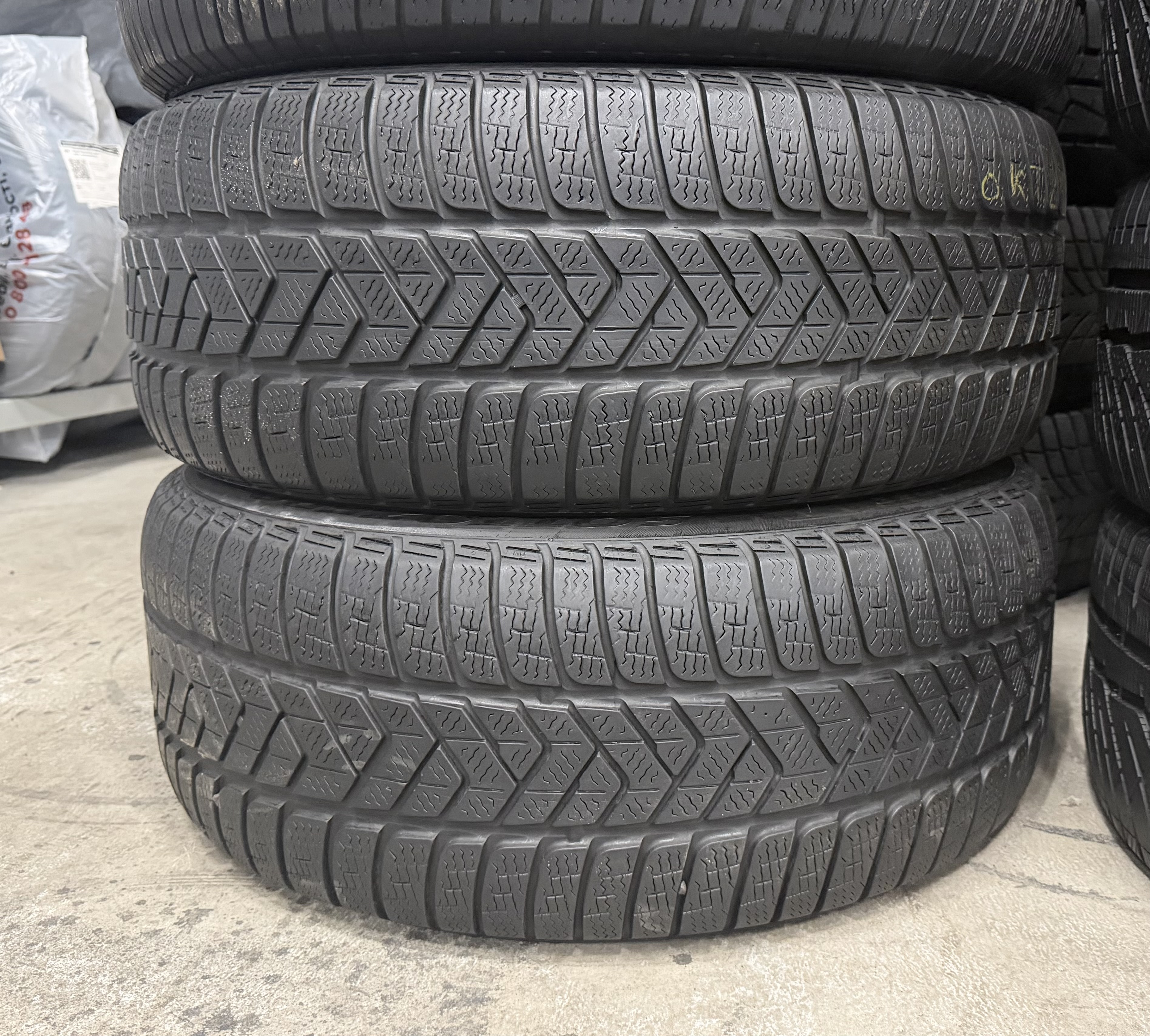 Шини б\у 245/45 R18