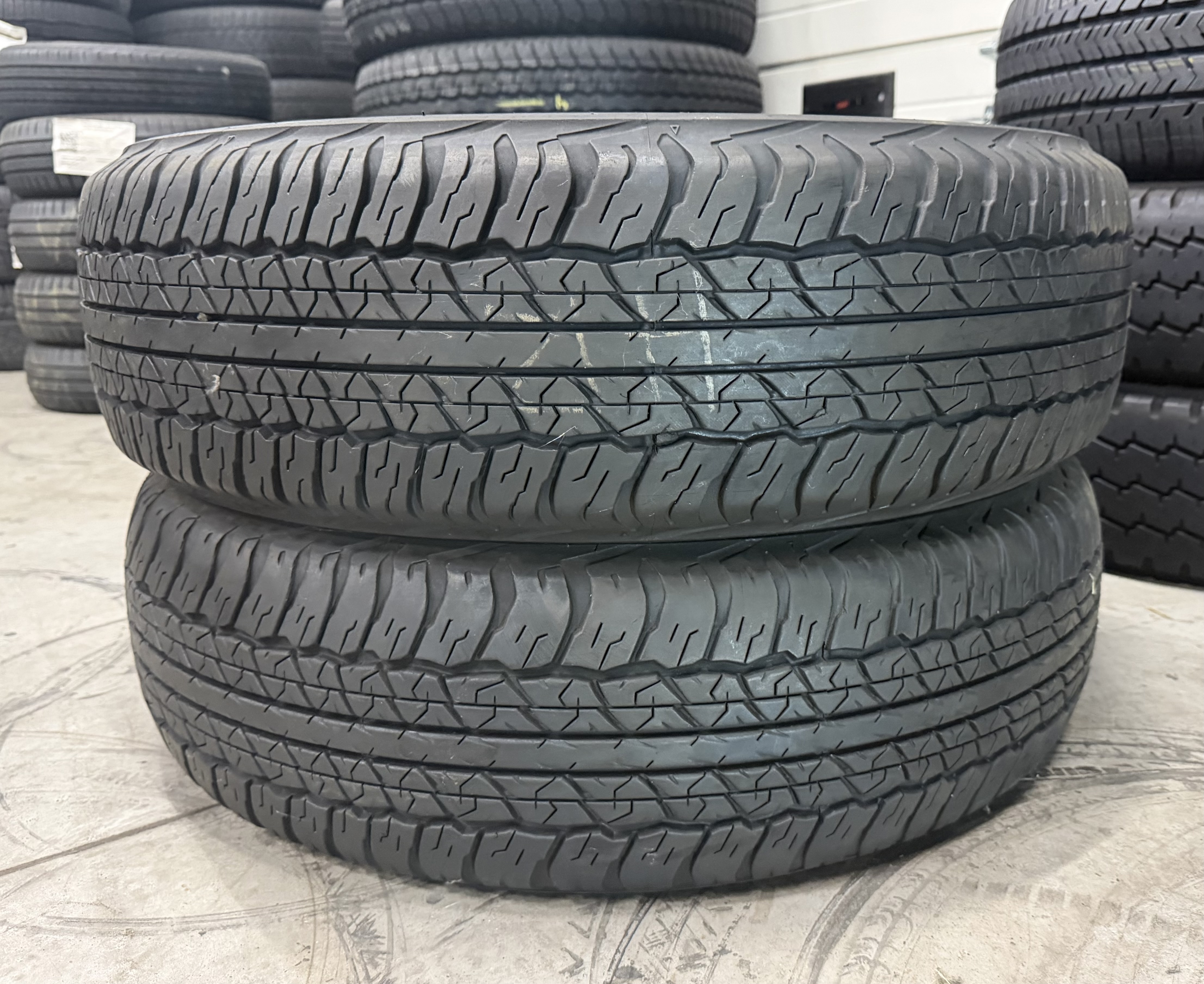 Шини б\у 225/70 R17C