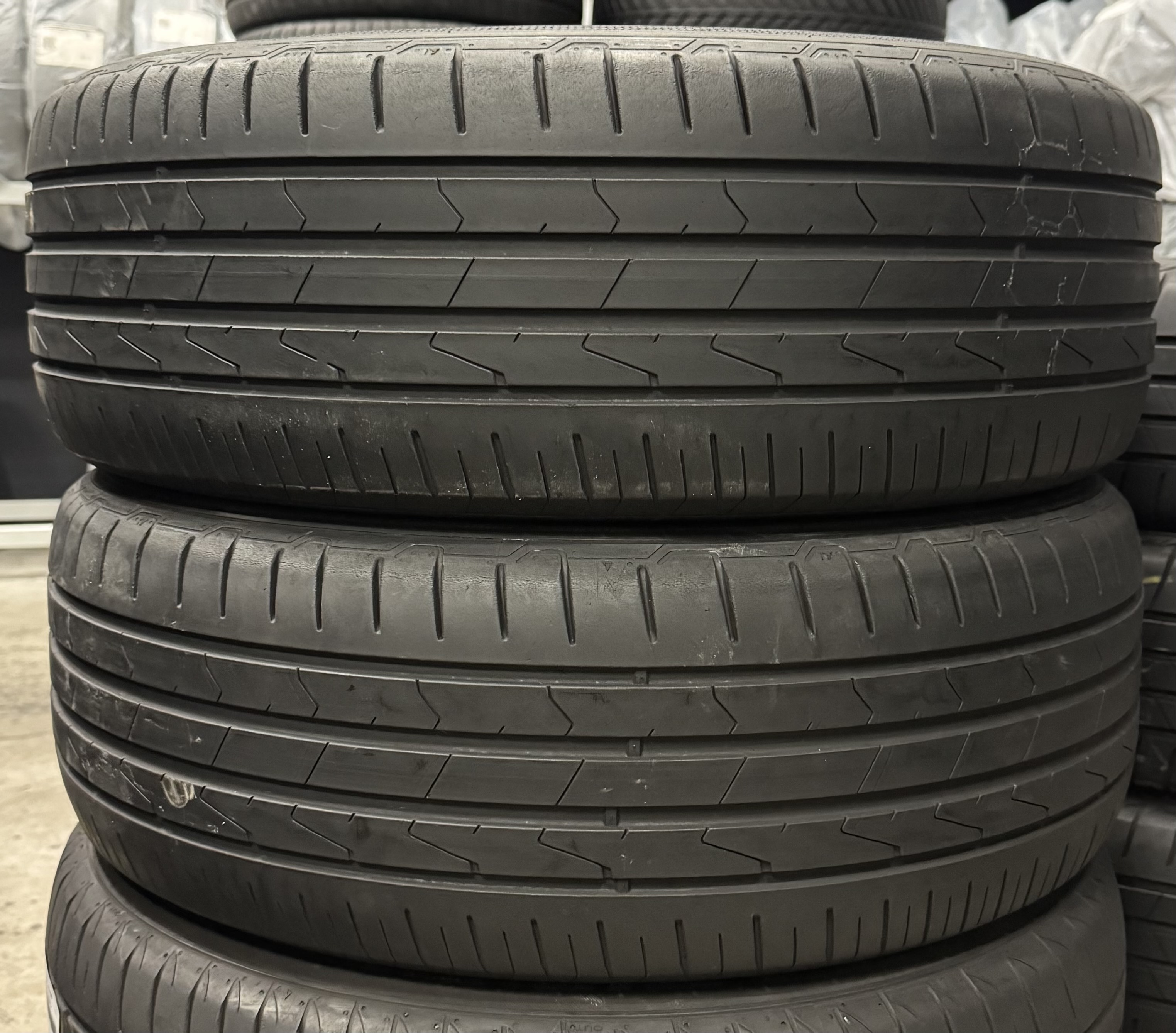 Шини б\у 225/60 R17