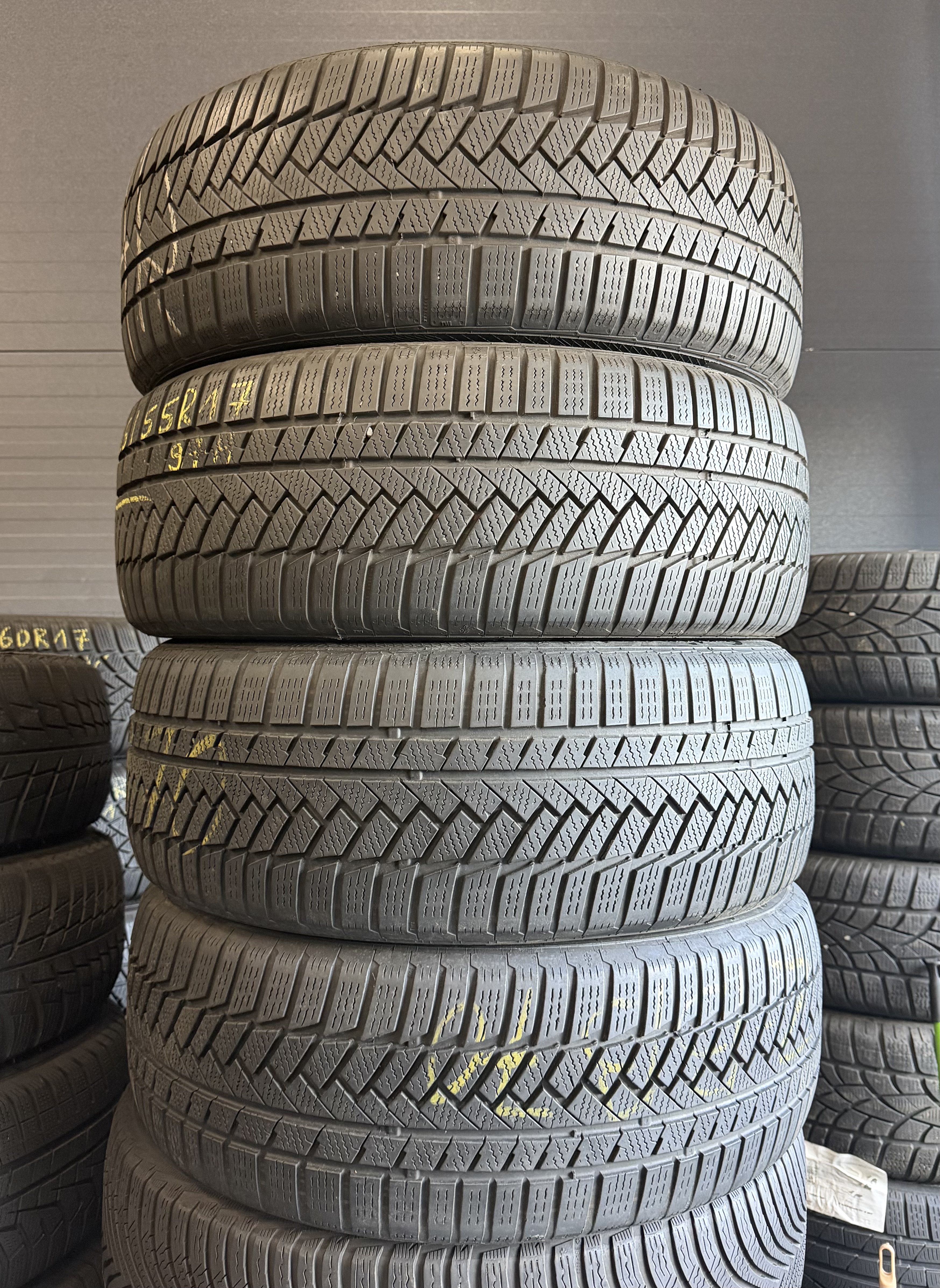 Шини б\у 225/55 R17
