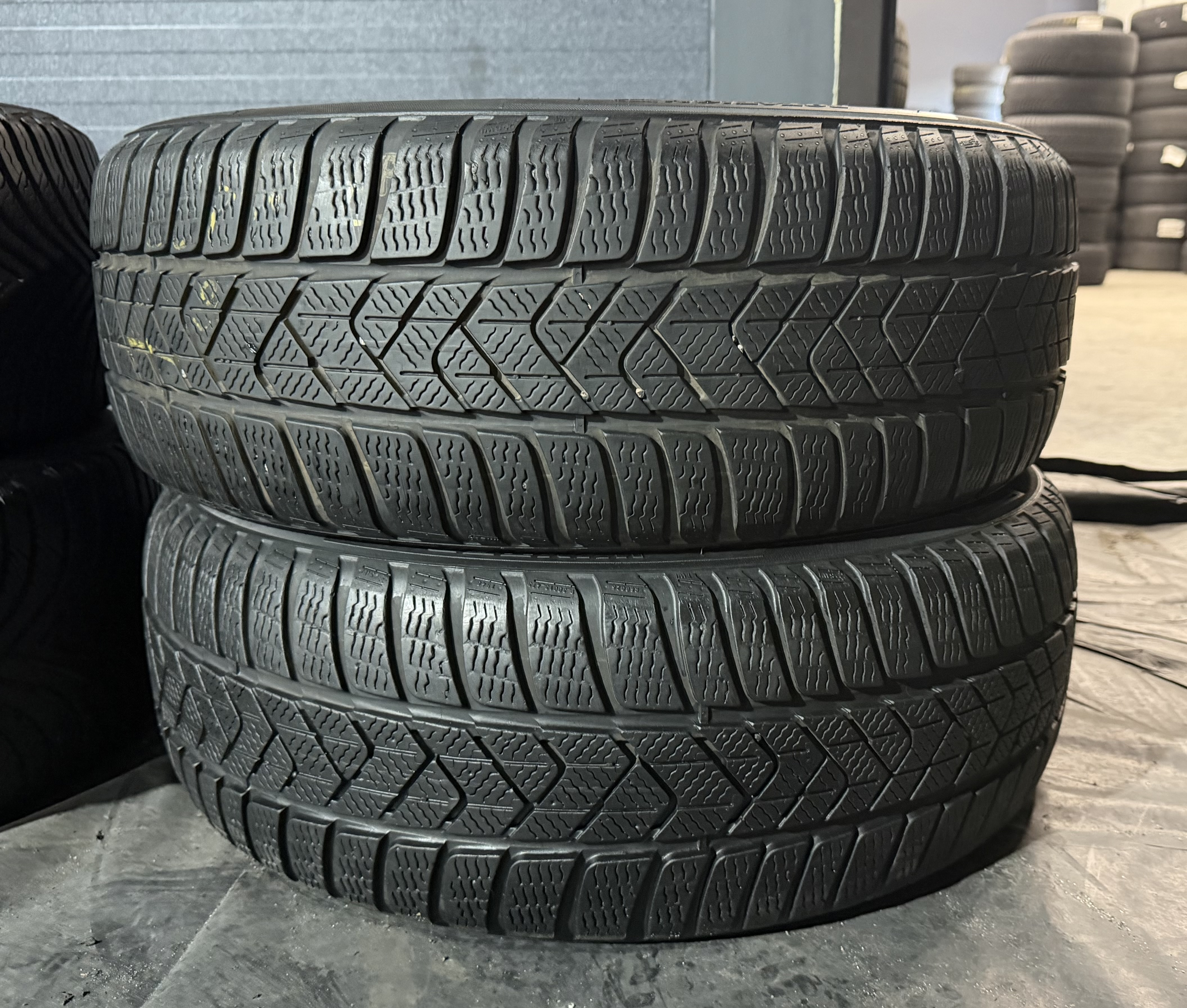 Шини б\у 205/50 R17