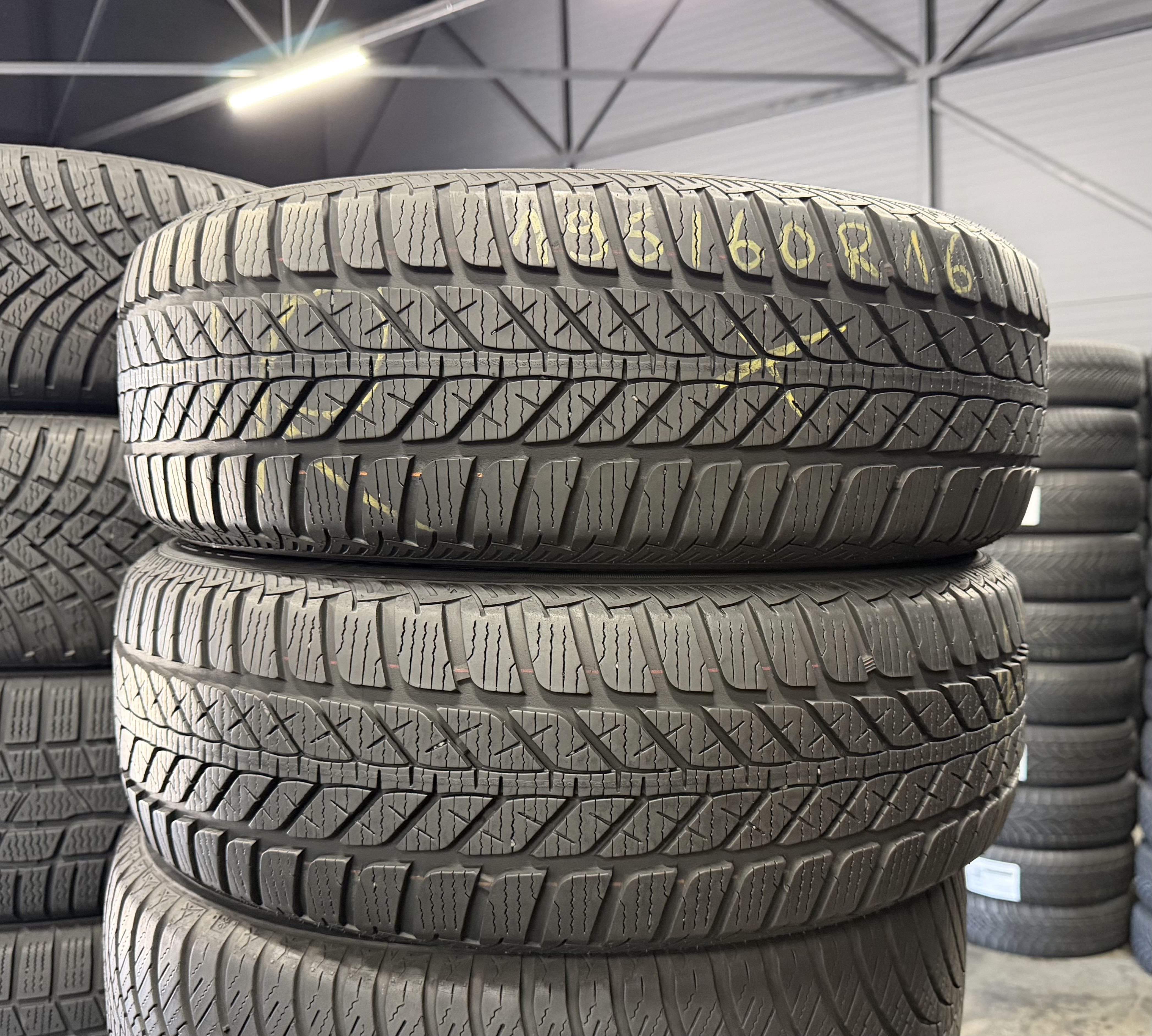Шини б\у 195/60 R16