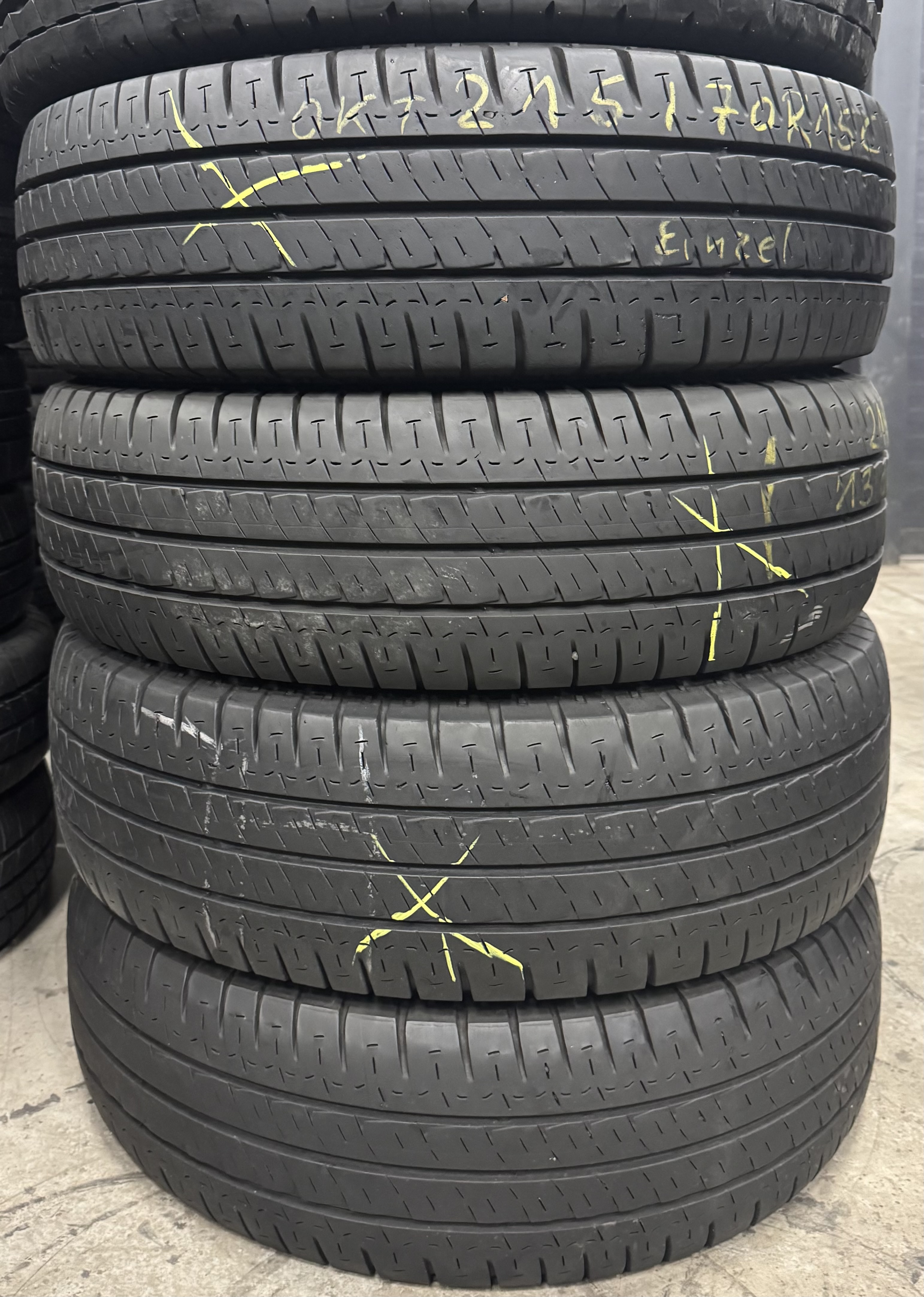 Шини б\у 215/70 R15C