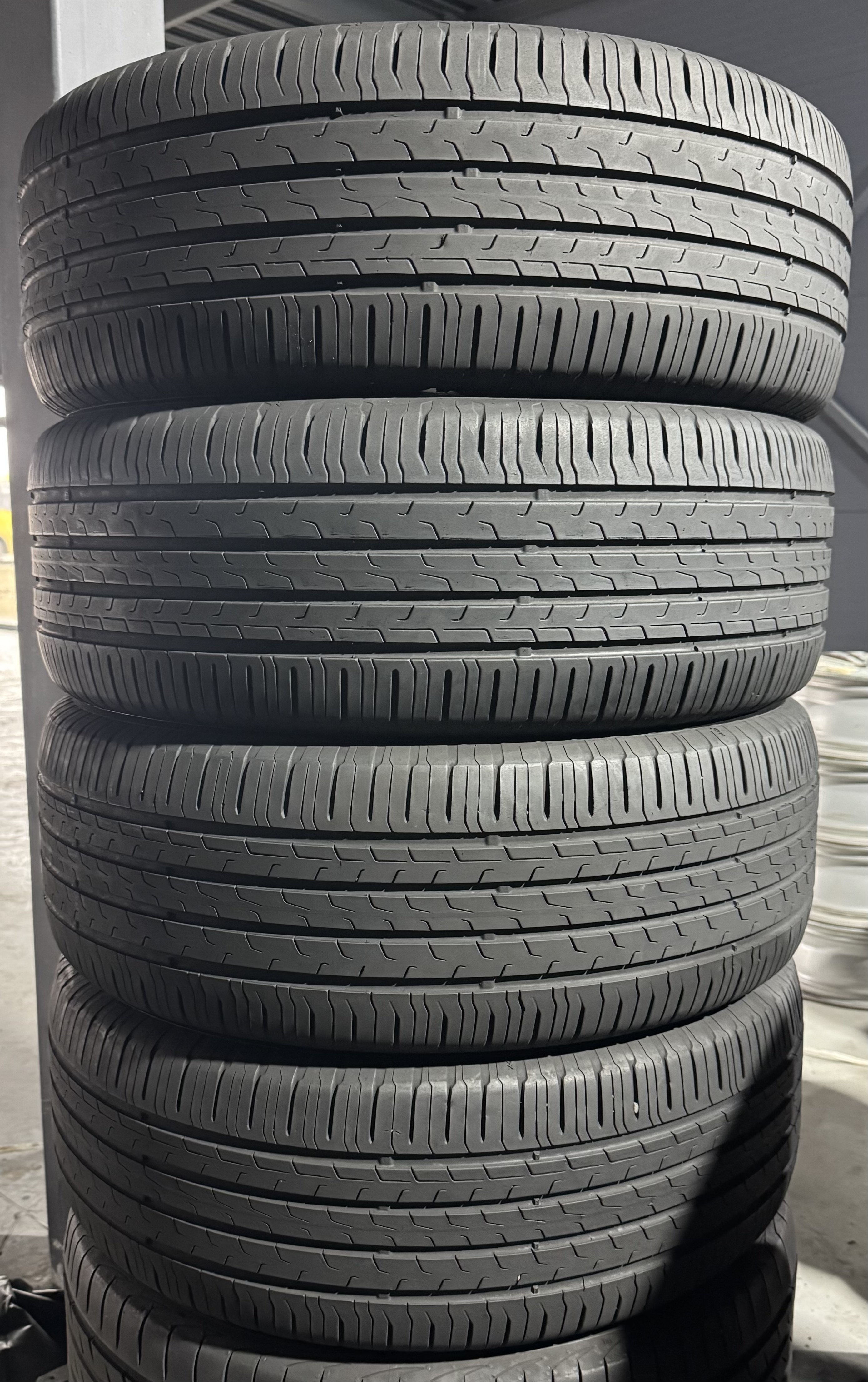 Шини б\у 235/55 R18